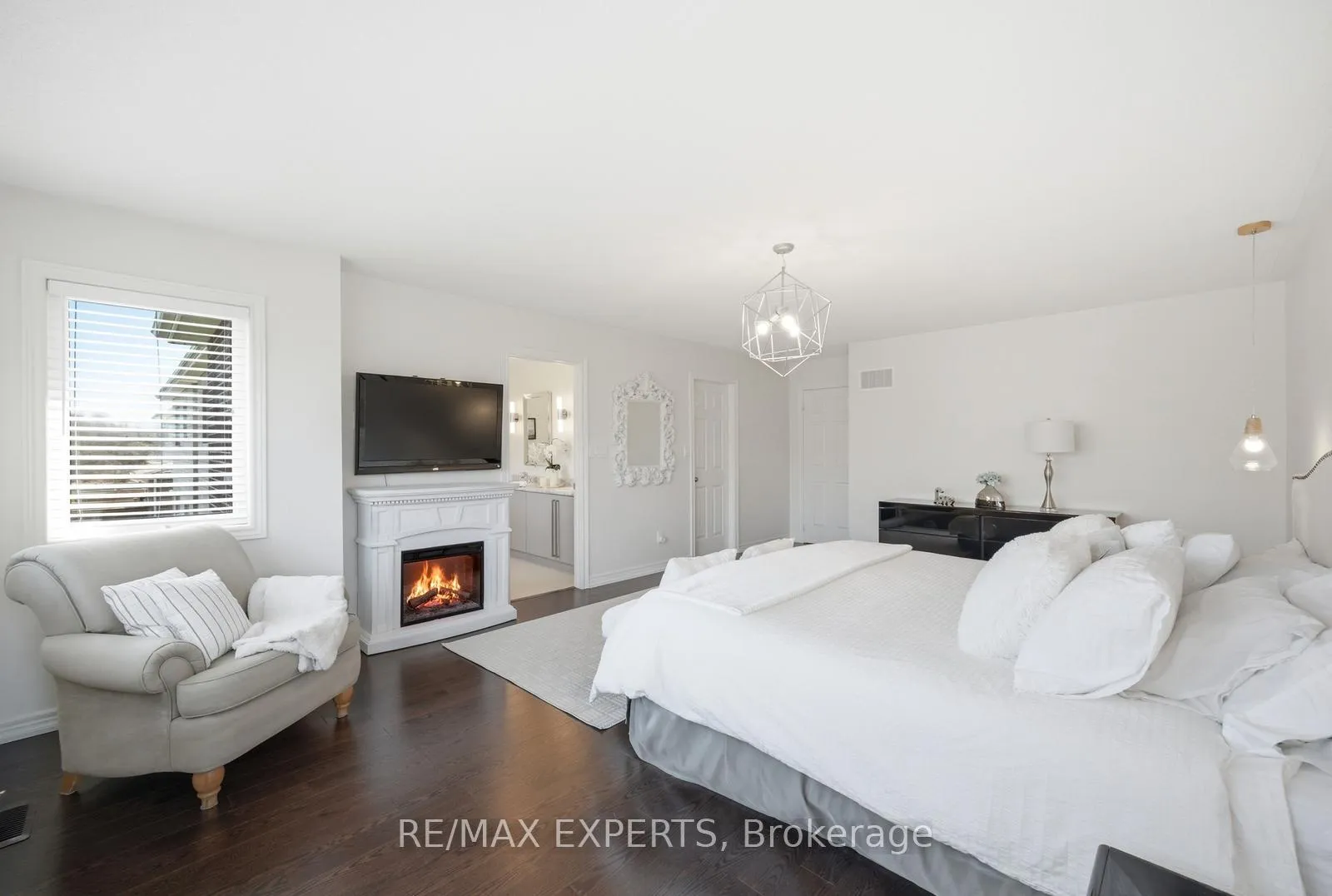 Photo 28 of 37 Schwalm Crescent, New Tecumseth, Tottenham — HOMEH