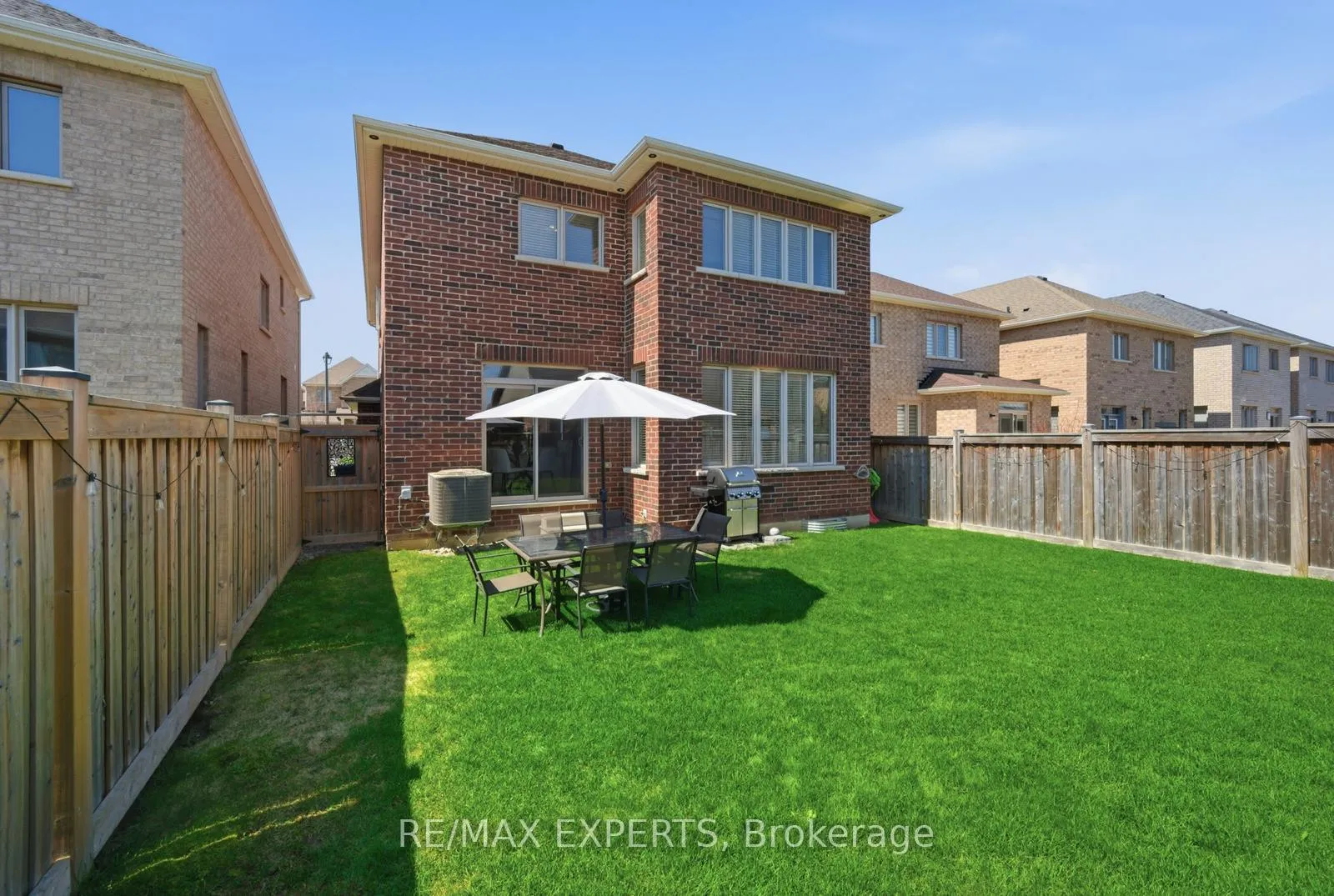 Photo 38 of 37 Schwalm Crescent, New Tecumseth, Tottenham — HOMEH