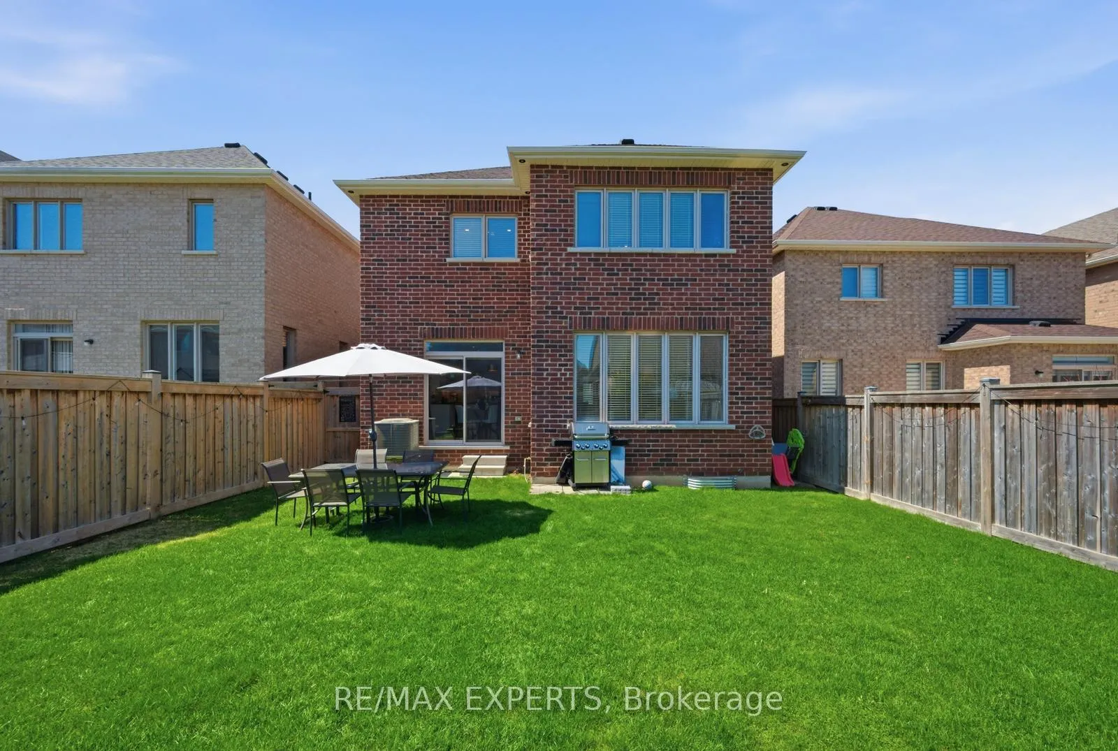 Photo 39 of 37 Schwalm Crescent, New Tecumseth, Tottenham — HOMEH