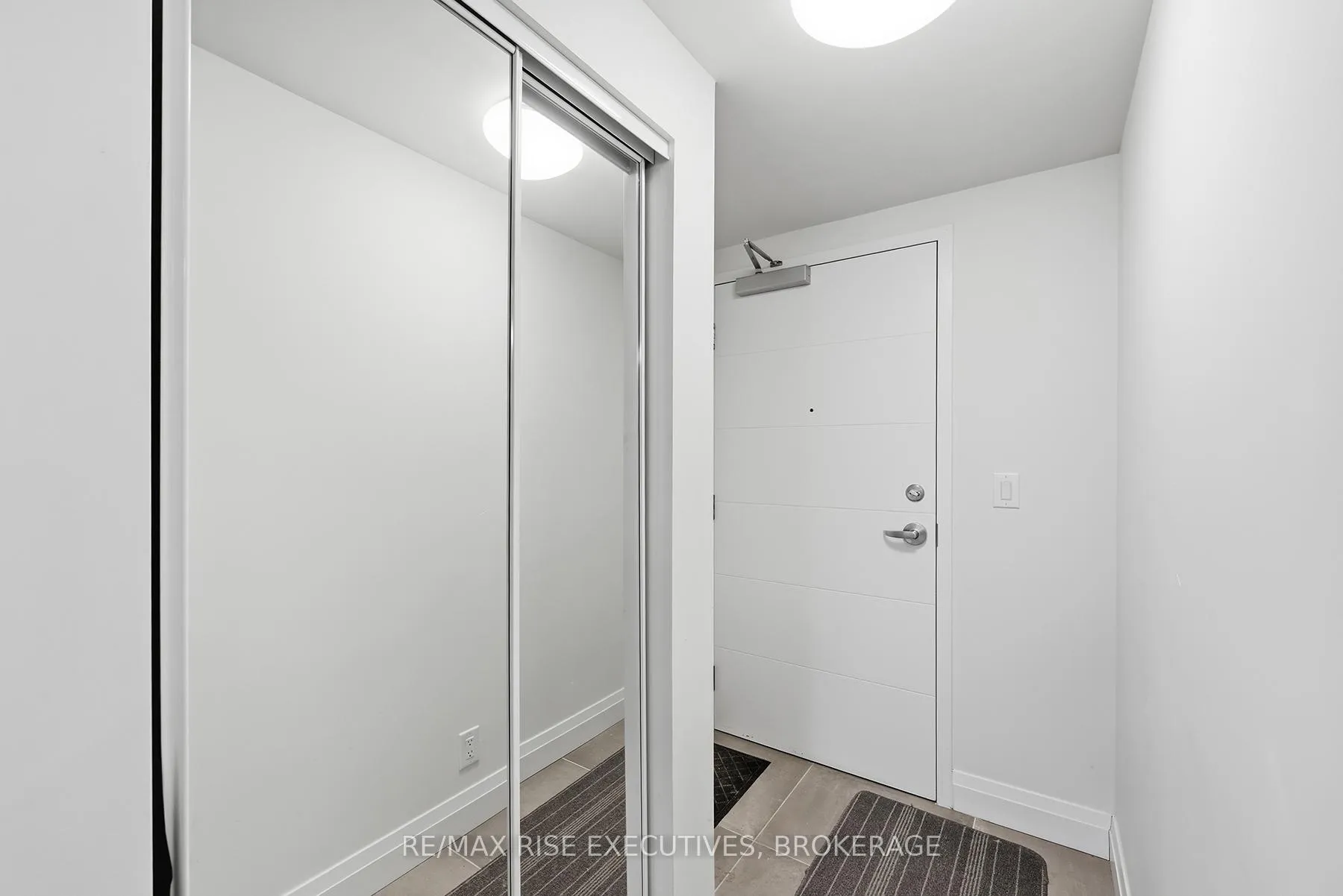 Photo 5 of Unit 423, 652 Princess Street, Kingston, Central City East — HOMEH