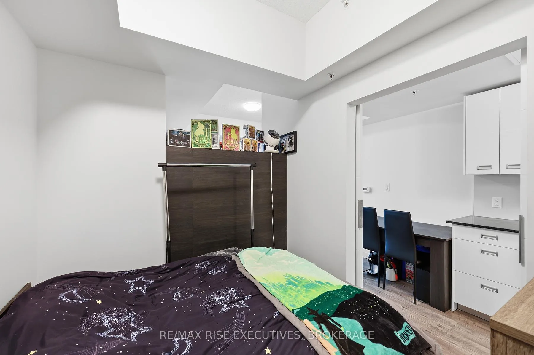 Photo 12 of Unit 423, 652 Princess Street, Kingston, Central City East — HOMEH