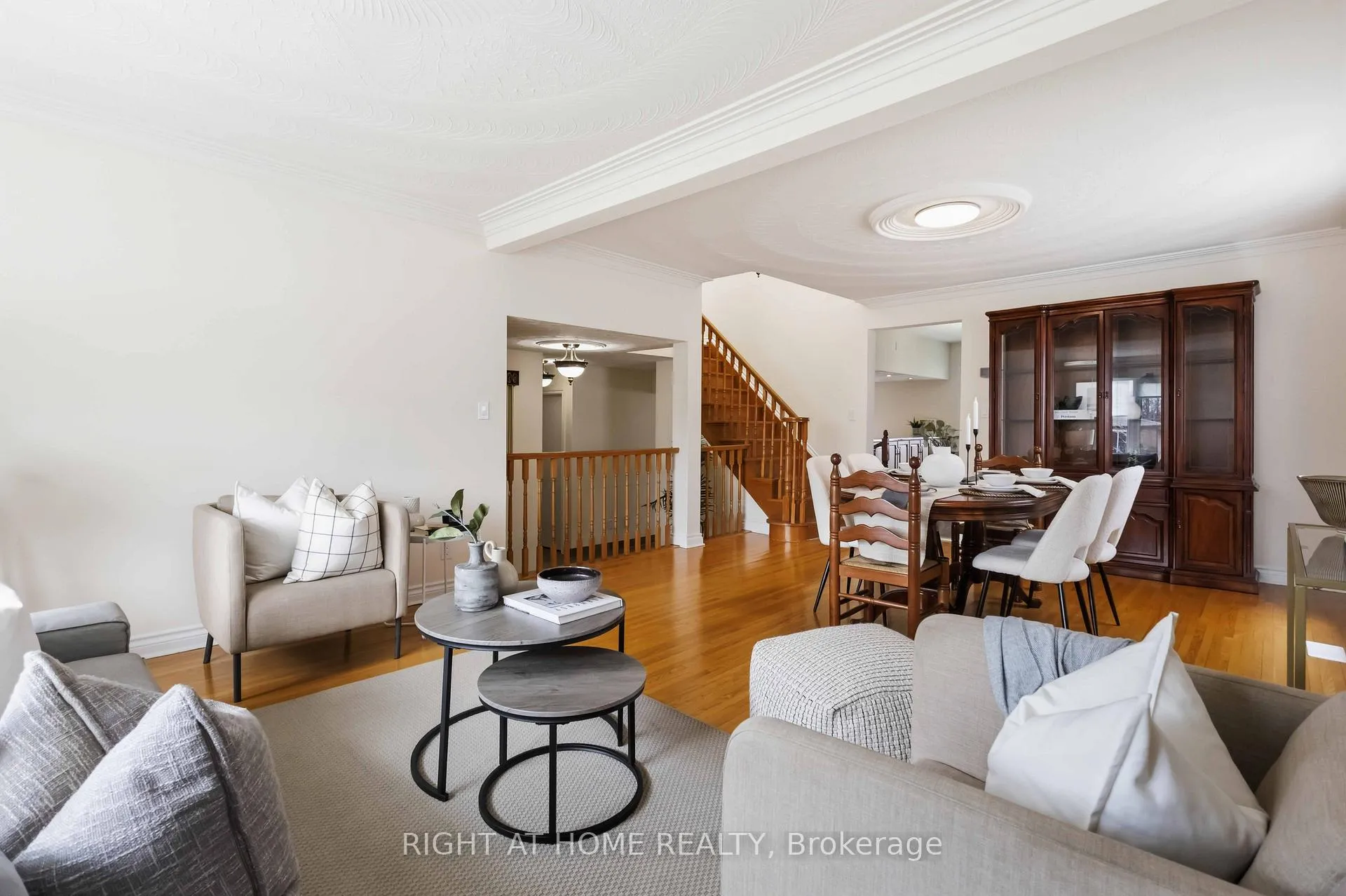 Photo 23 of 313 Preston Drive, Oshawa, McLaughlin — HOMEH