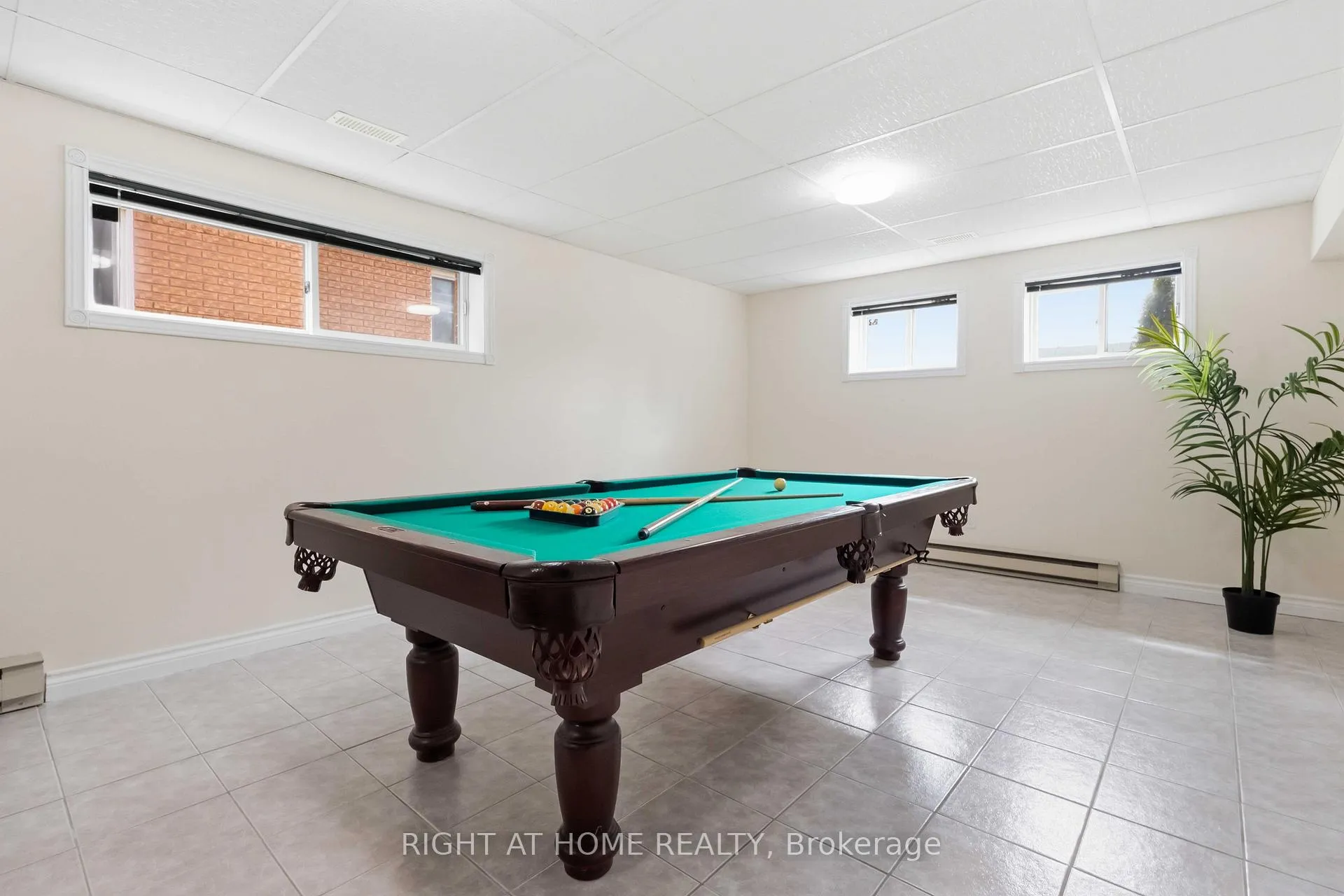 Photo 40 of 313 Preston Drive, Oshawa, McLaughlin — HOMEH