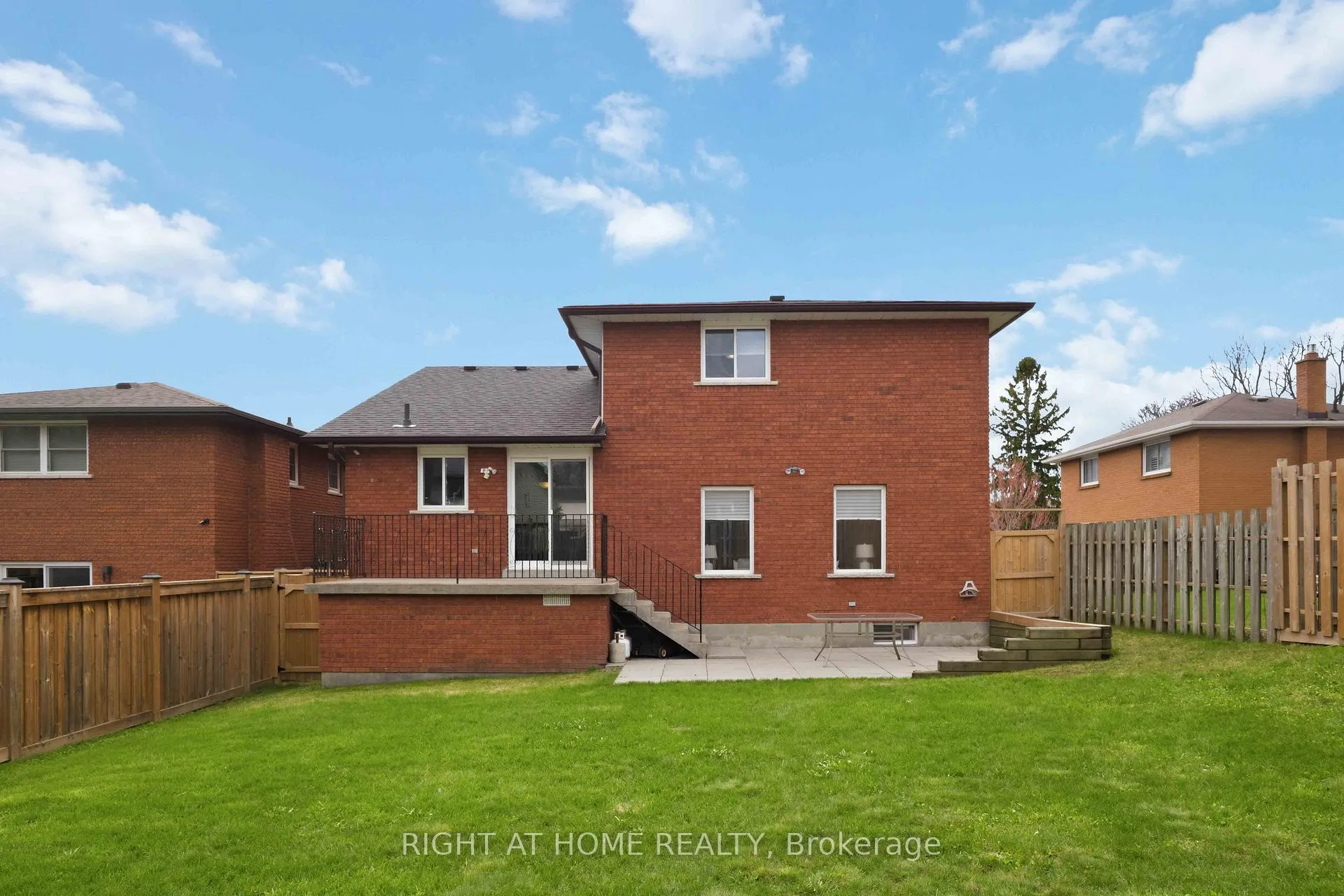 Photo 48 of 313 Preston Drive, Oshawa, McLaughlin — HOMEH