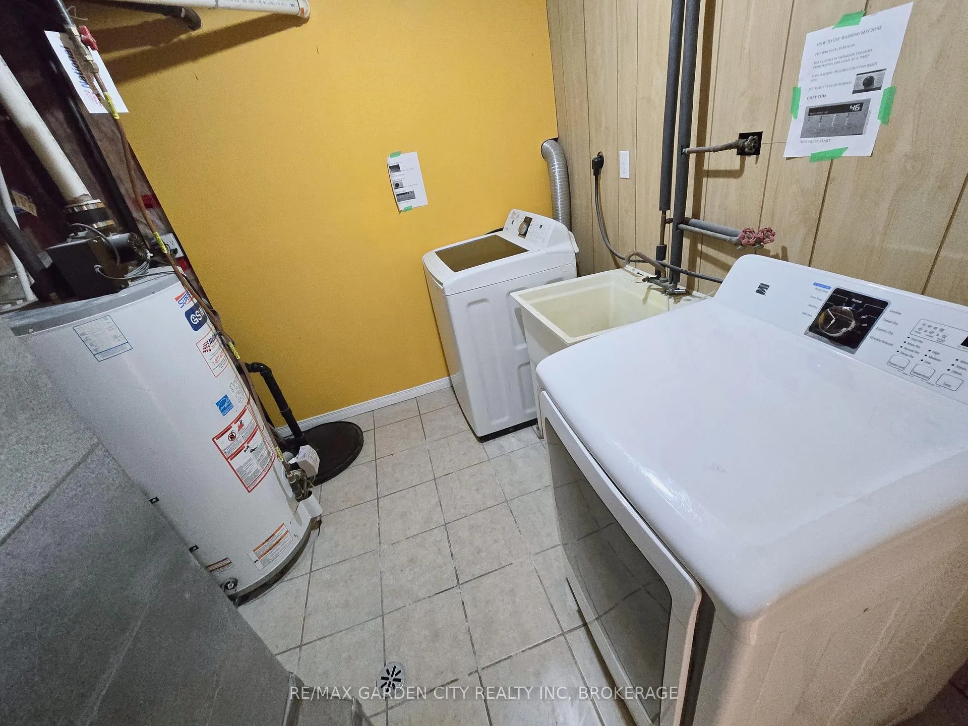 Photo 44 of 11 Cozocar Crescent, St. Catharines, Rykert/Vansickle — HOMEH