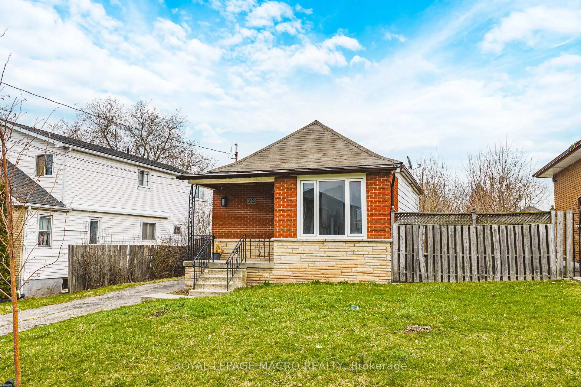 Photo 1 of 22 Worsley Road, Hamilton, Stoney Creek — HOMEH