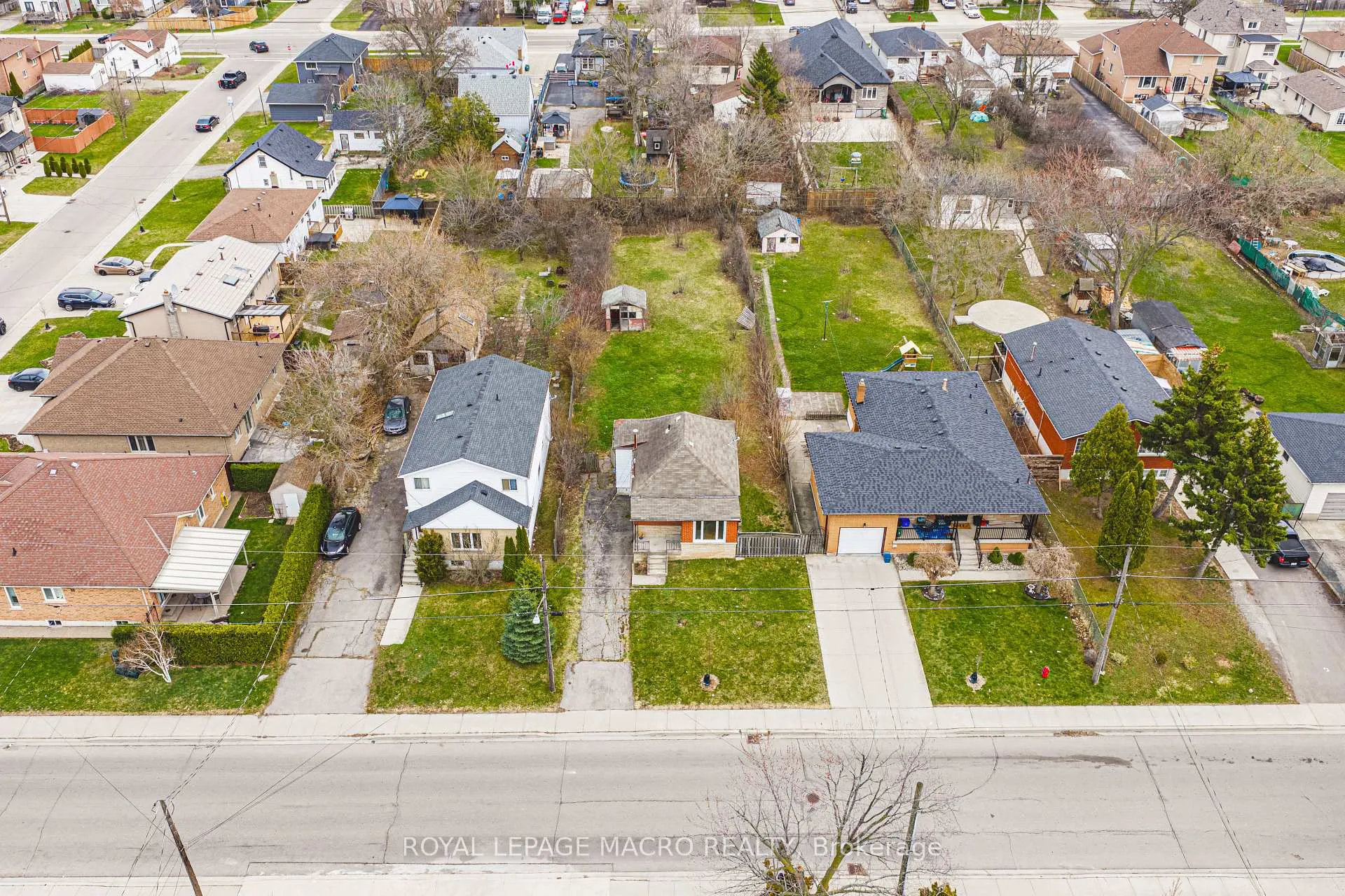 Photo 17 of 22 Worsley Road, Hamilton, Stoney Creek — HOMEH