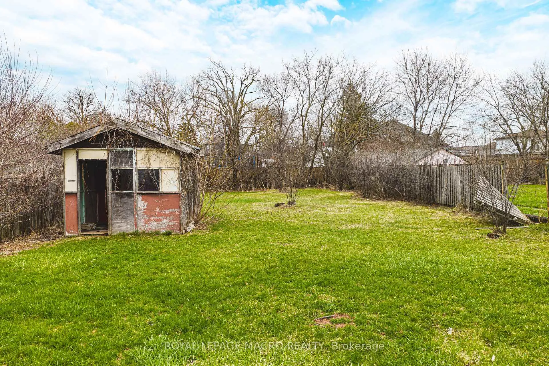 Photo 27 of 22 Worsley Road, Hamilton, Stoney Creek — HOMEH