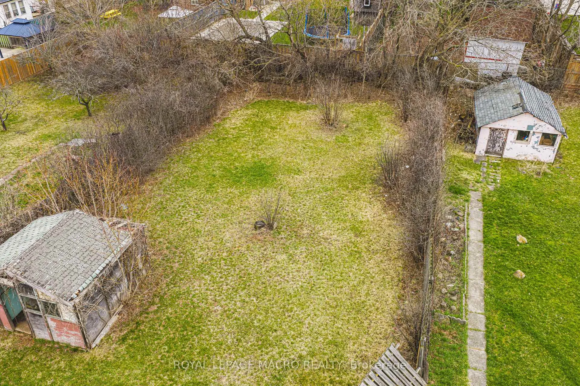 Photo 28 of 22 Worsley Road, Hamilton, Stoney Creek — HOMEH