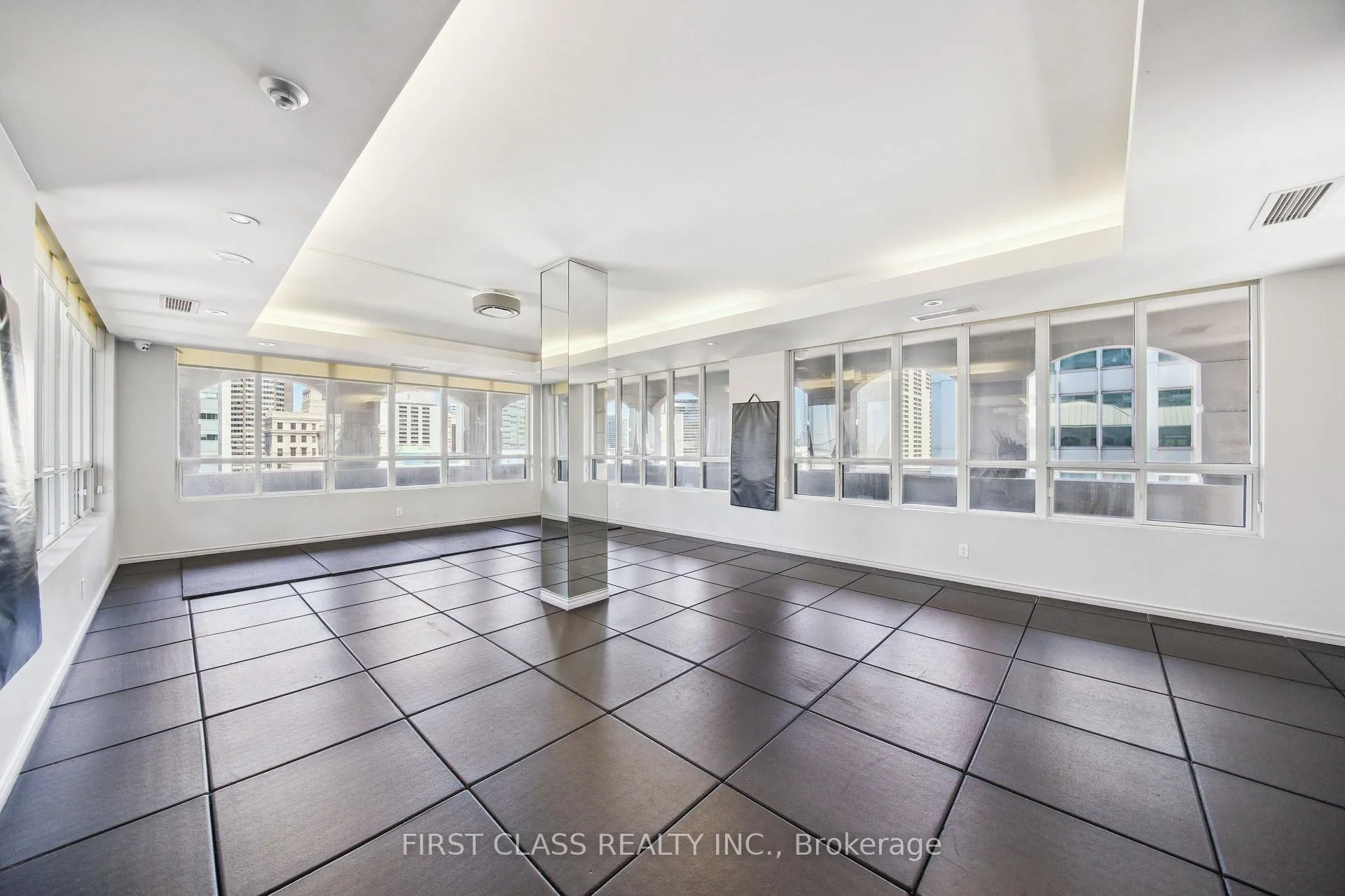 Photo 23 of Unit 619, 140 Simcoe Street, Toronto, Waterfront Communities — HOMEH