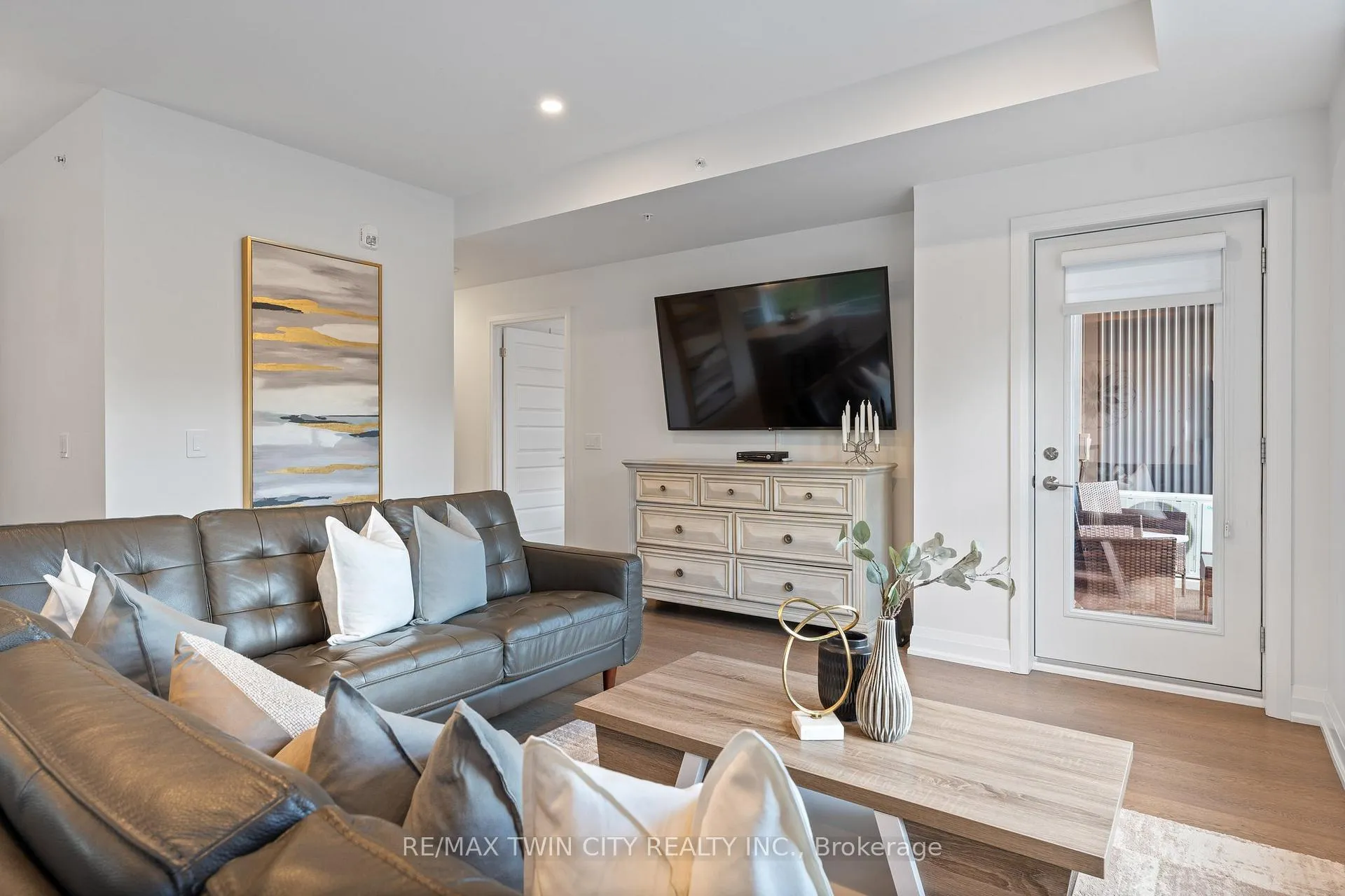Photo 5 of Unit 209, 88 Gibson Street, North Dumfries, Ayr — HOMEH