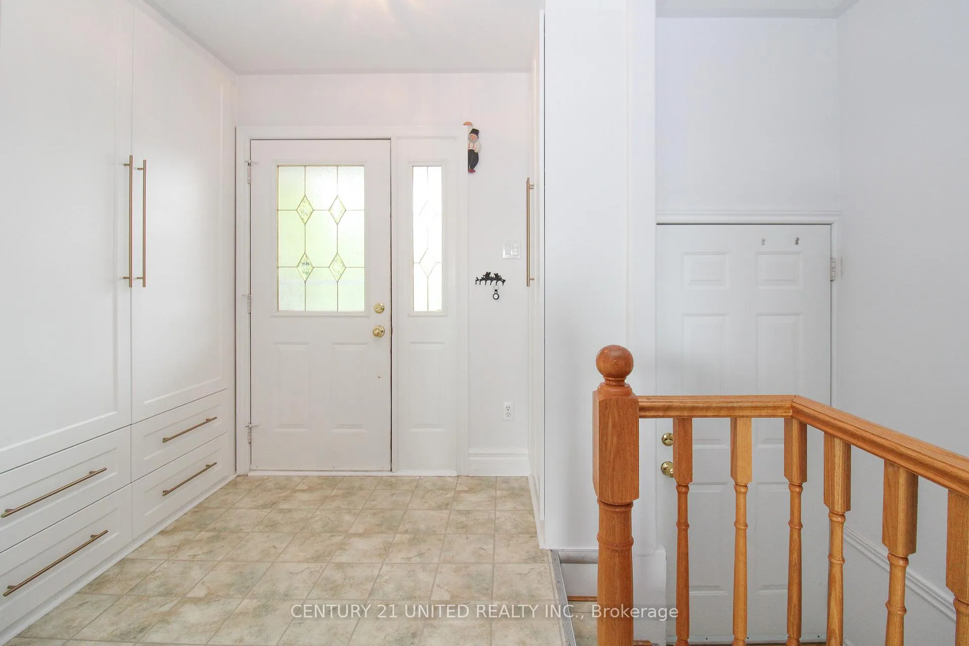 Photo 6 of 1079 Baker Street, Peterborough, Northcrest Ward 5 — HOMEH