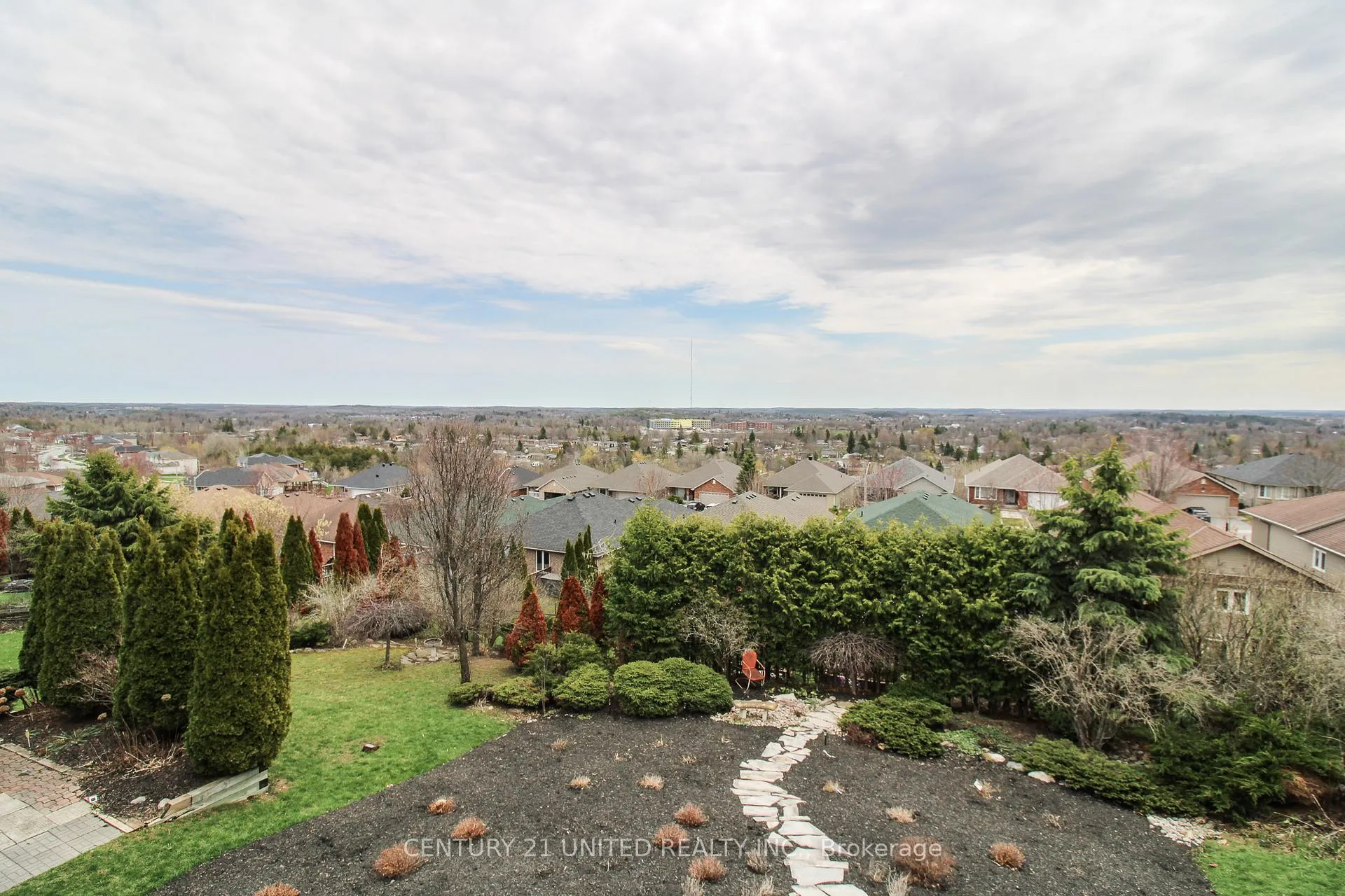 Photo 15 of 1079 Baker Street, Peterborough, Northcrest Ward 5 — HOMEH