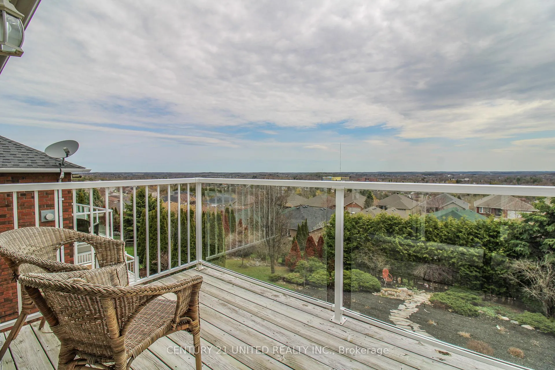 Photo 16 of 1079 Baker Street, Peterborough, Northcrest Ward 5 — HOMEH