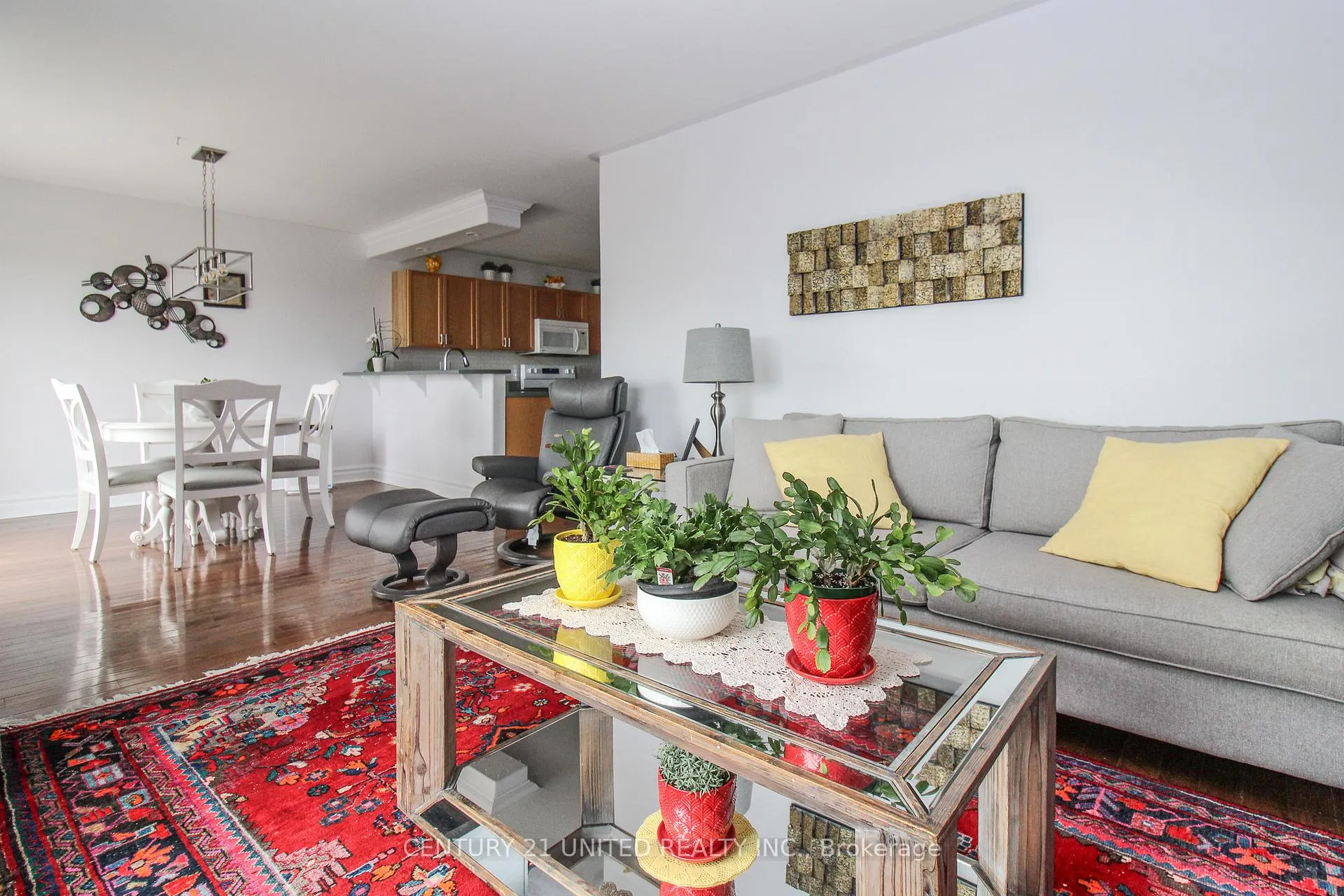 Photo 19 of 1079 Baker Street, Peterborough, Northcrest Ward 5 — HOMEH