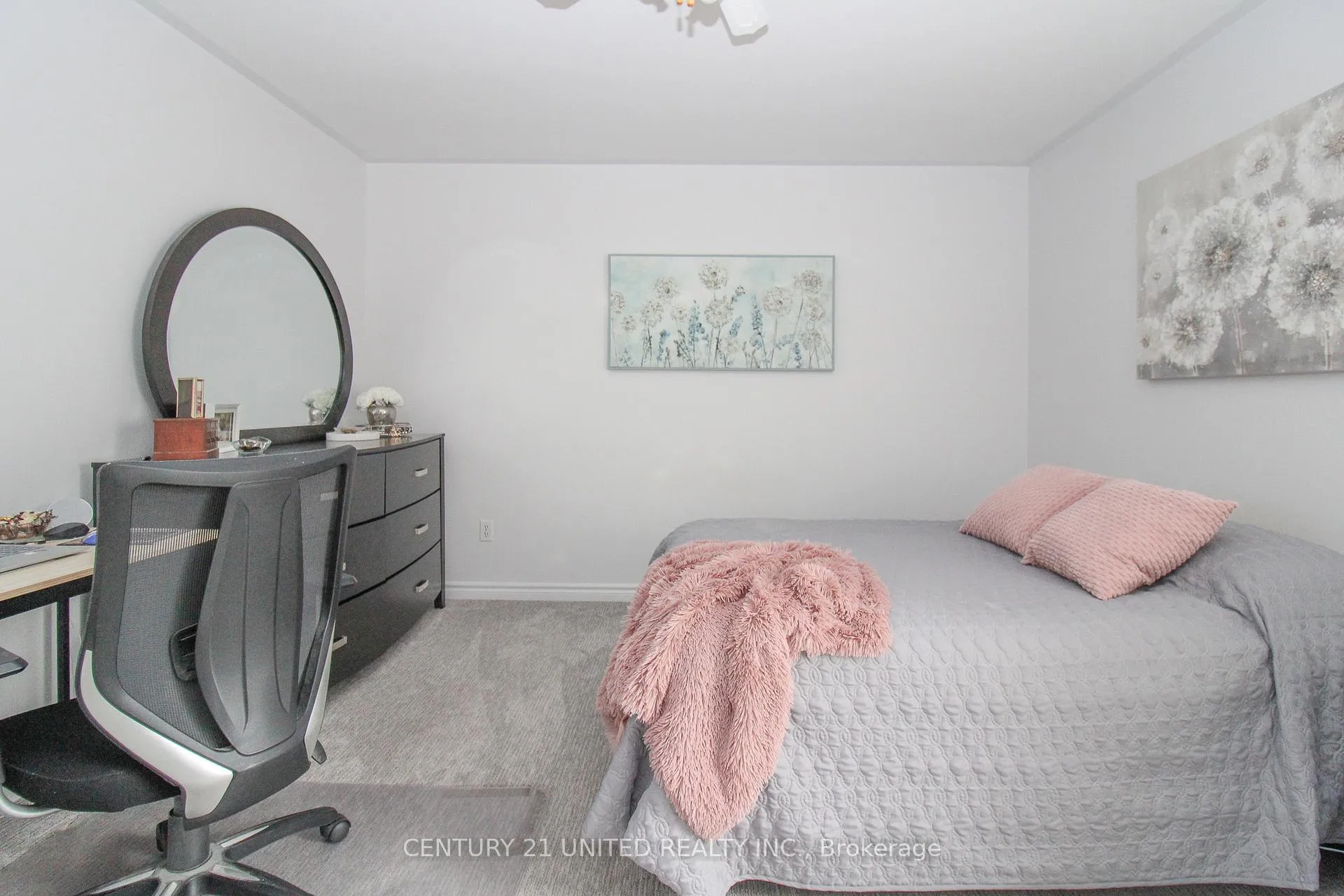 Photo 22 of 1079 Baker Street, Peterborough, Northcrest Ward 5 — HOMEH