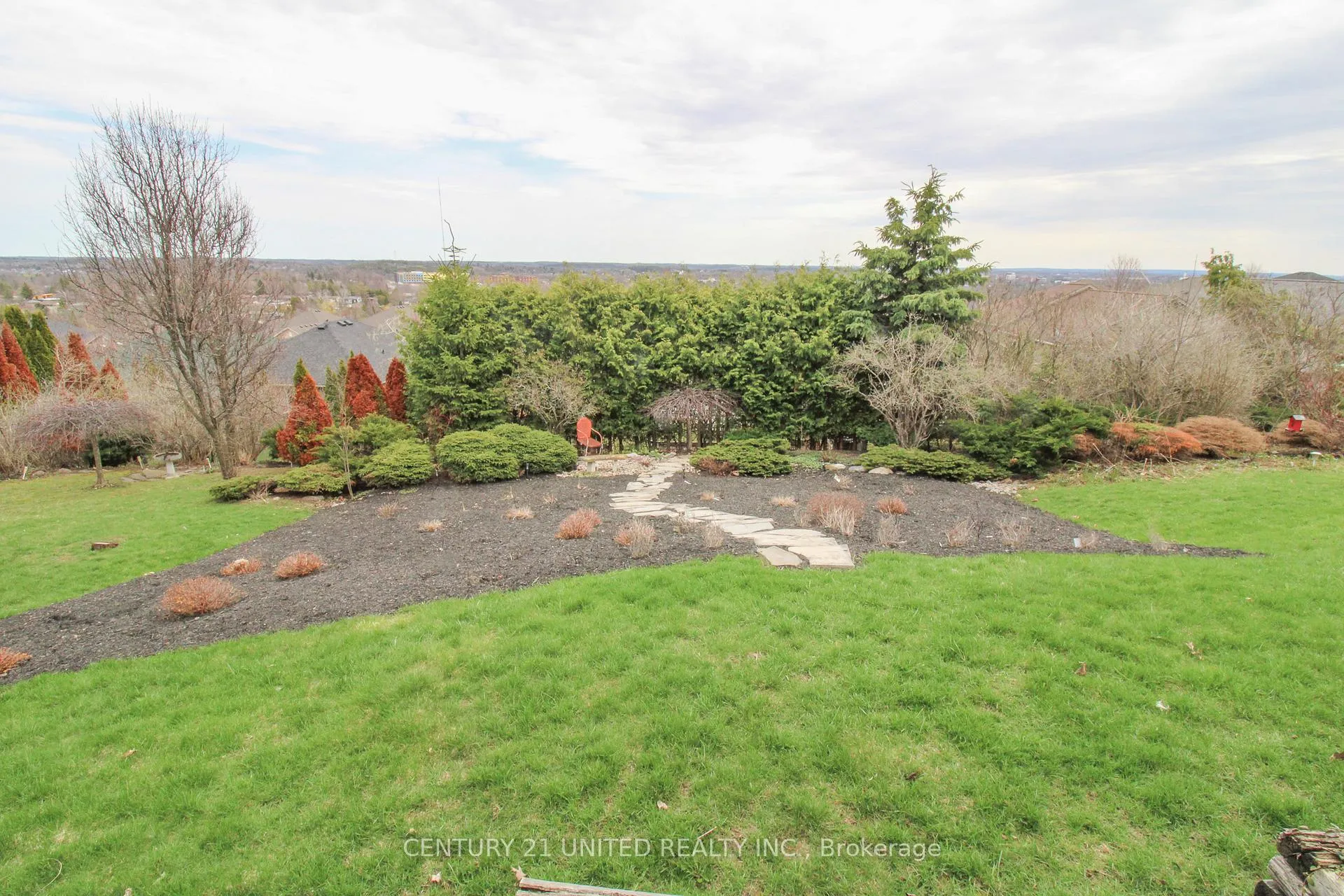 Photo 31 of 1079 Baker Street, Peterborough, Northcrest Ward 5 — HOMEH