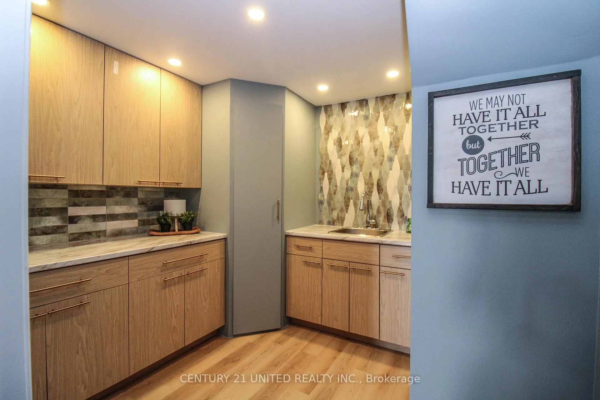 Photo 37 of 1079 Baker Street, Peterborough, Northcrest Ward 5 — HOMEH