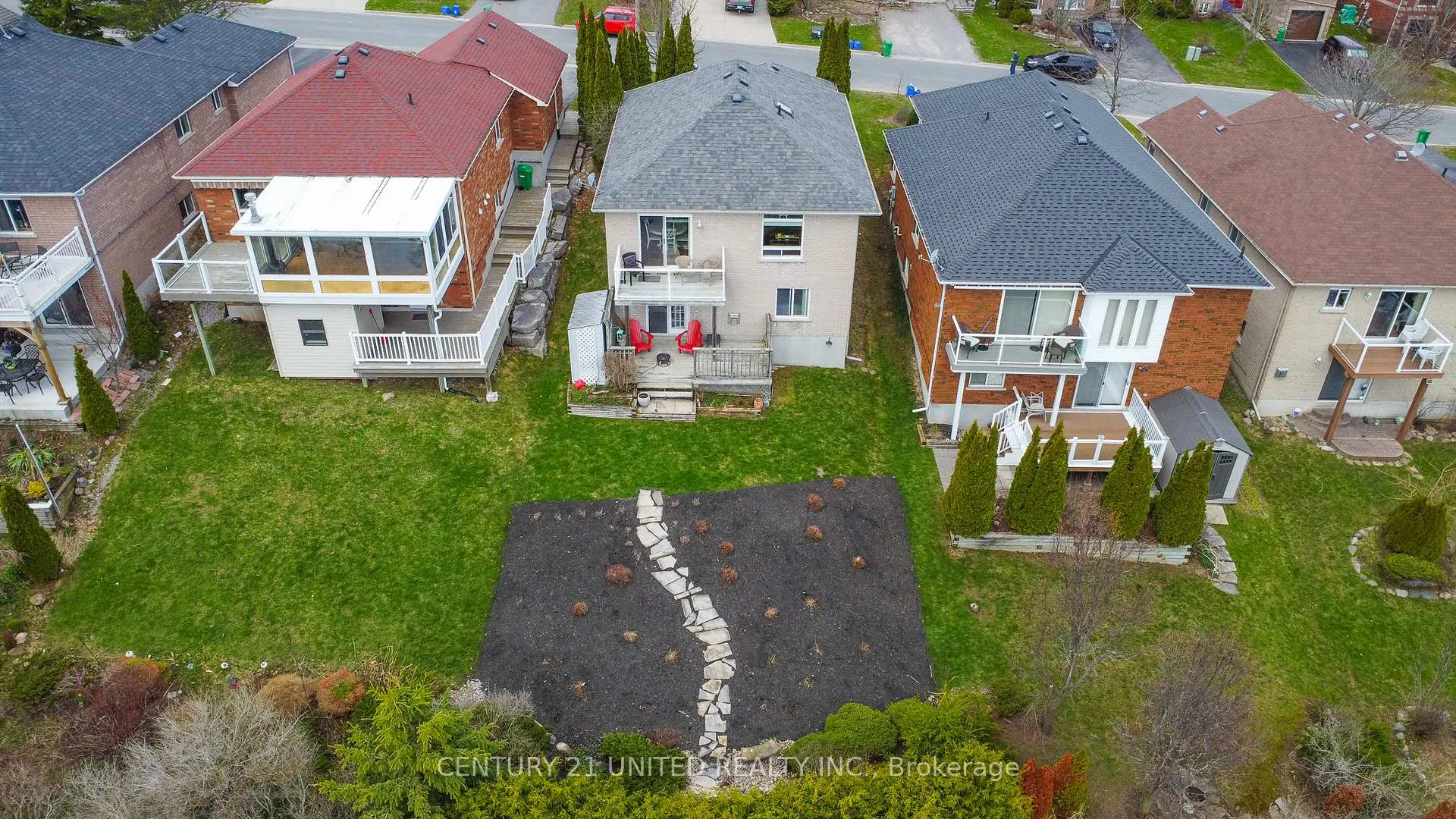 Photo 45 of 1079 Baker Street, Peterborough, Northcrest Ward 5 — HOMEH