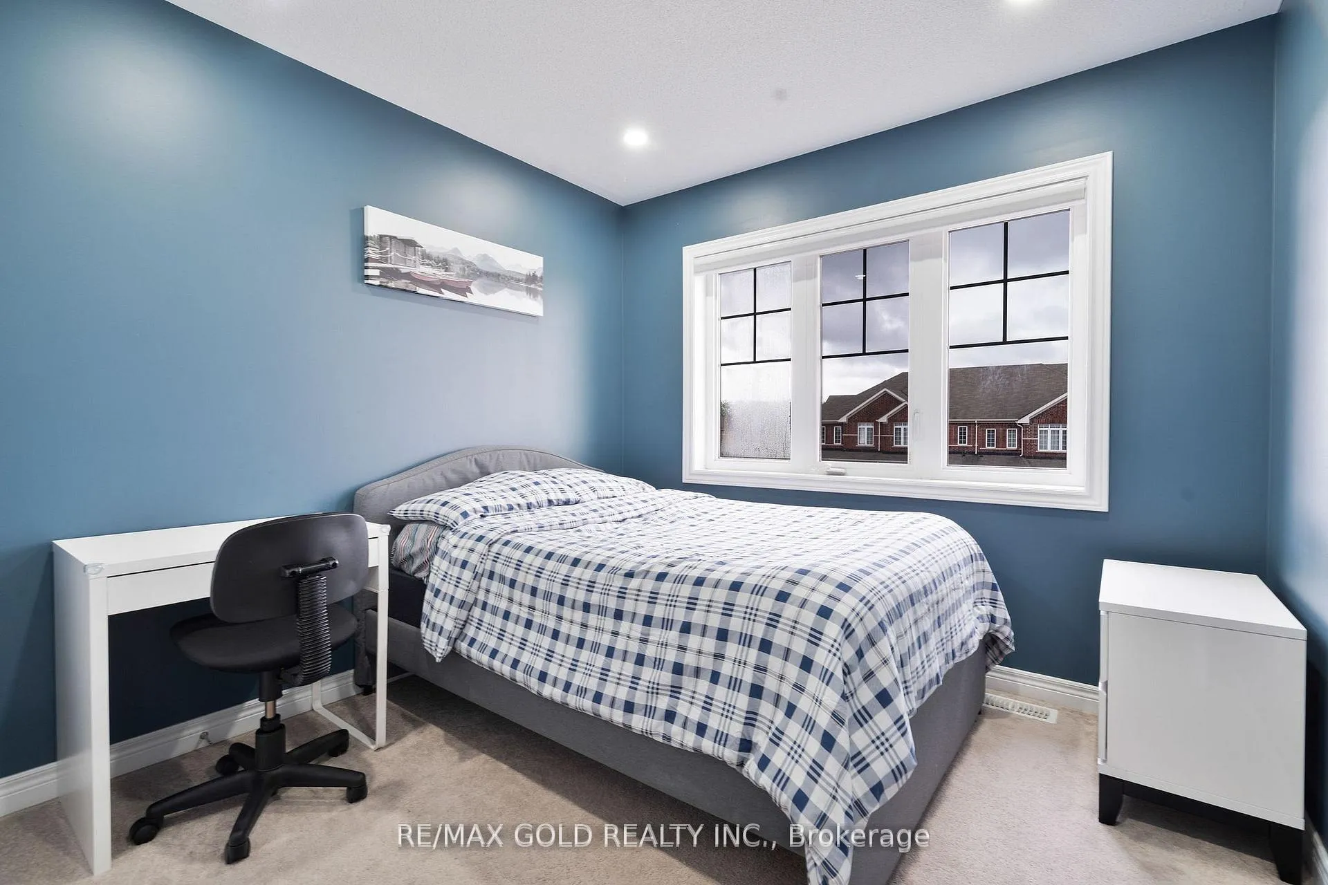 Photo 14 of 56 Snelgrove Crescent, Barrie, West Bayfield — HOMEH