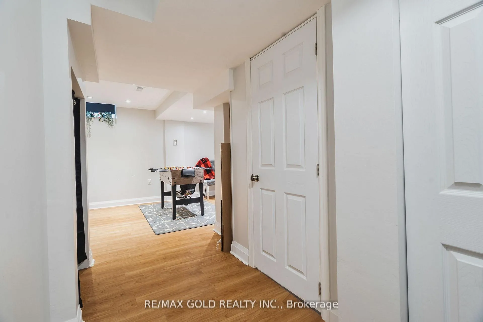 Photo 21 of 56 Snelgrove Crescent, Barrie, West Bayfield — HOMEH
