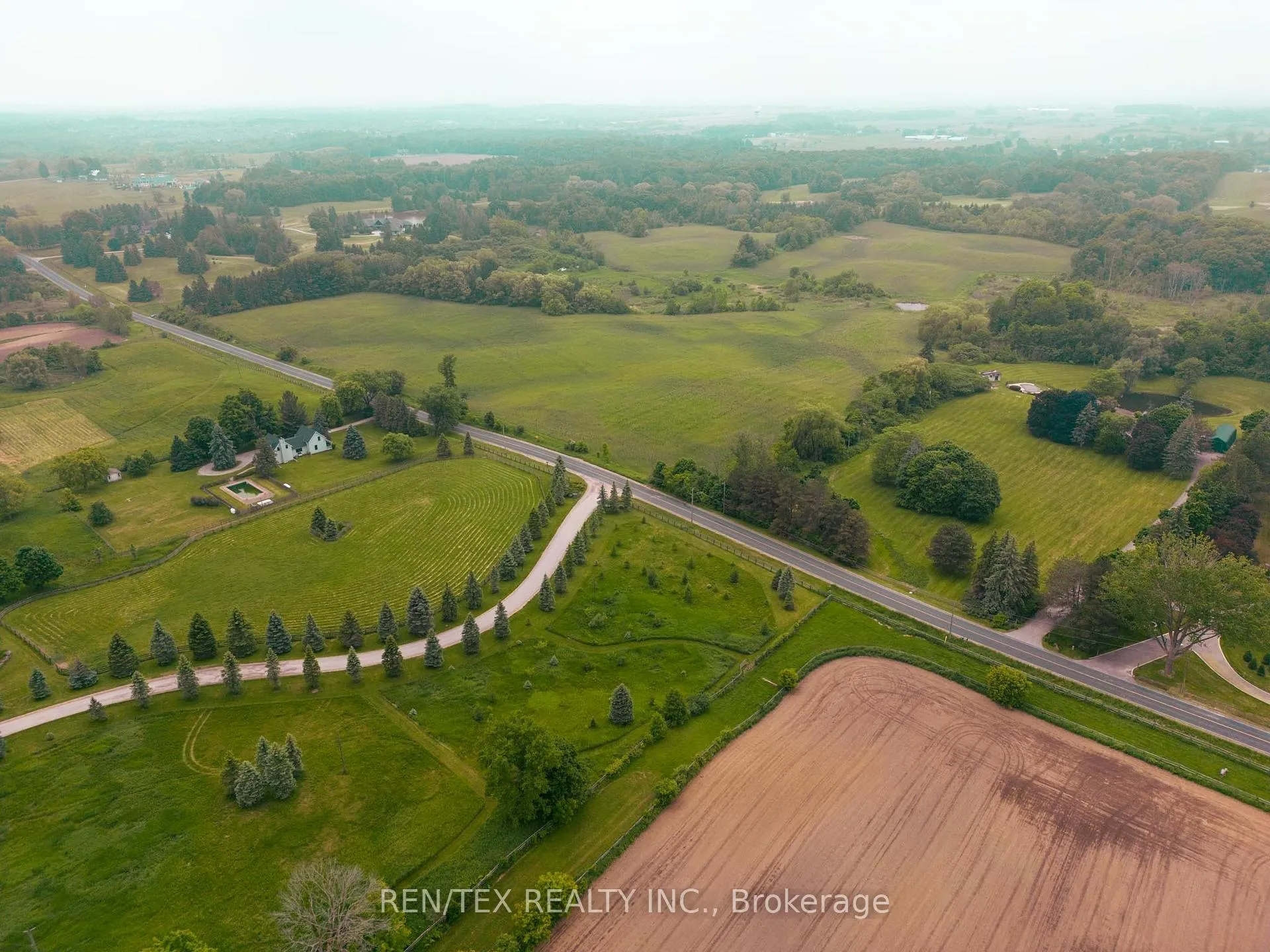 Photo 3 of 14140 8th Concession Road, King, Rural King — HOMEH