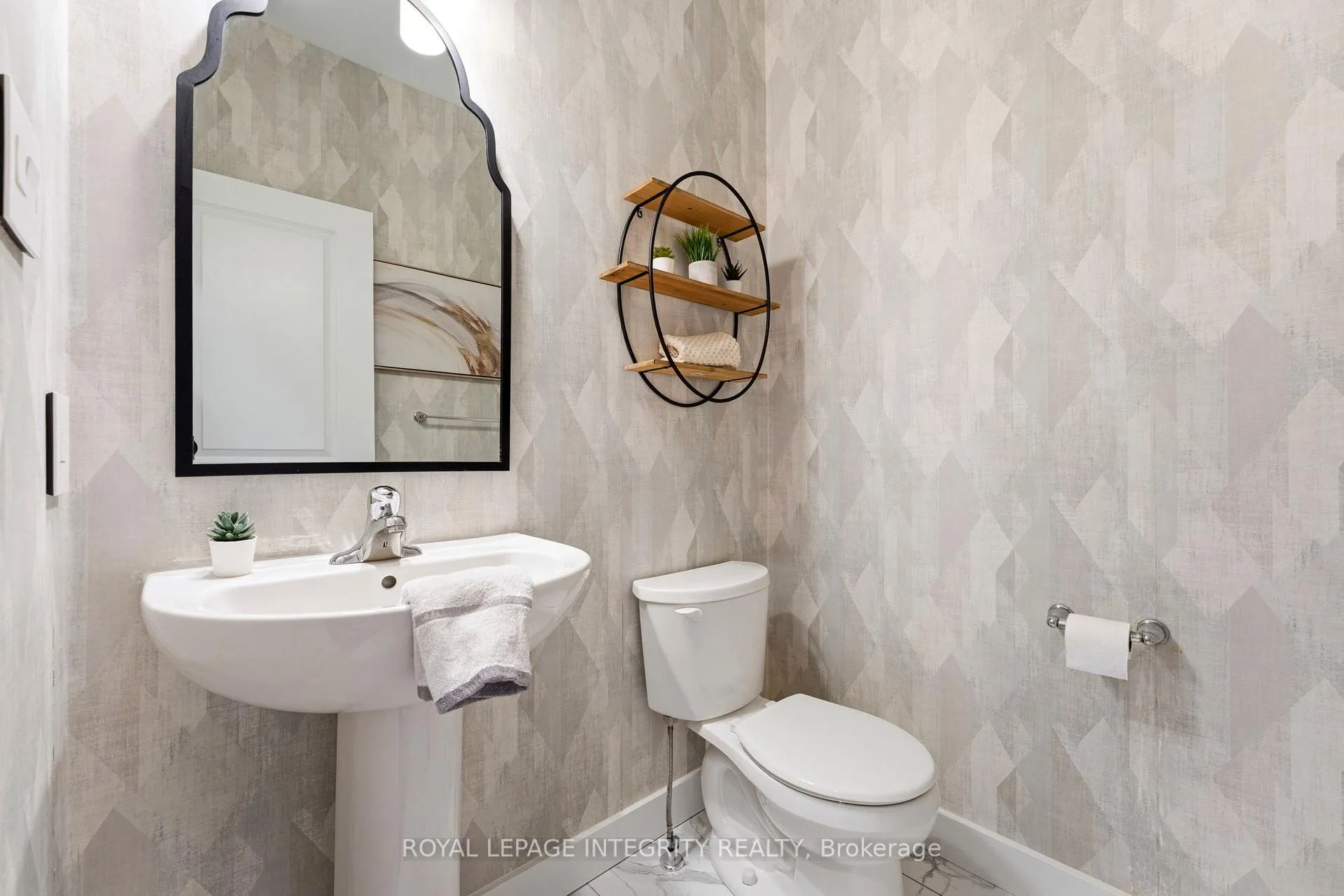 Photo 9 of 30 Aridus Crescent, Ottawa, Remainder of Stittsville & Area — HOMEH