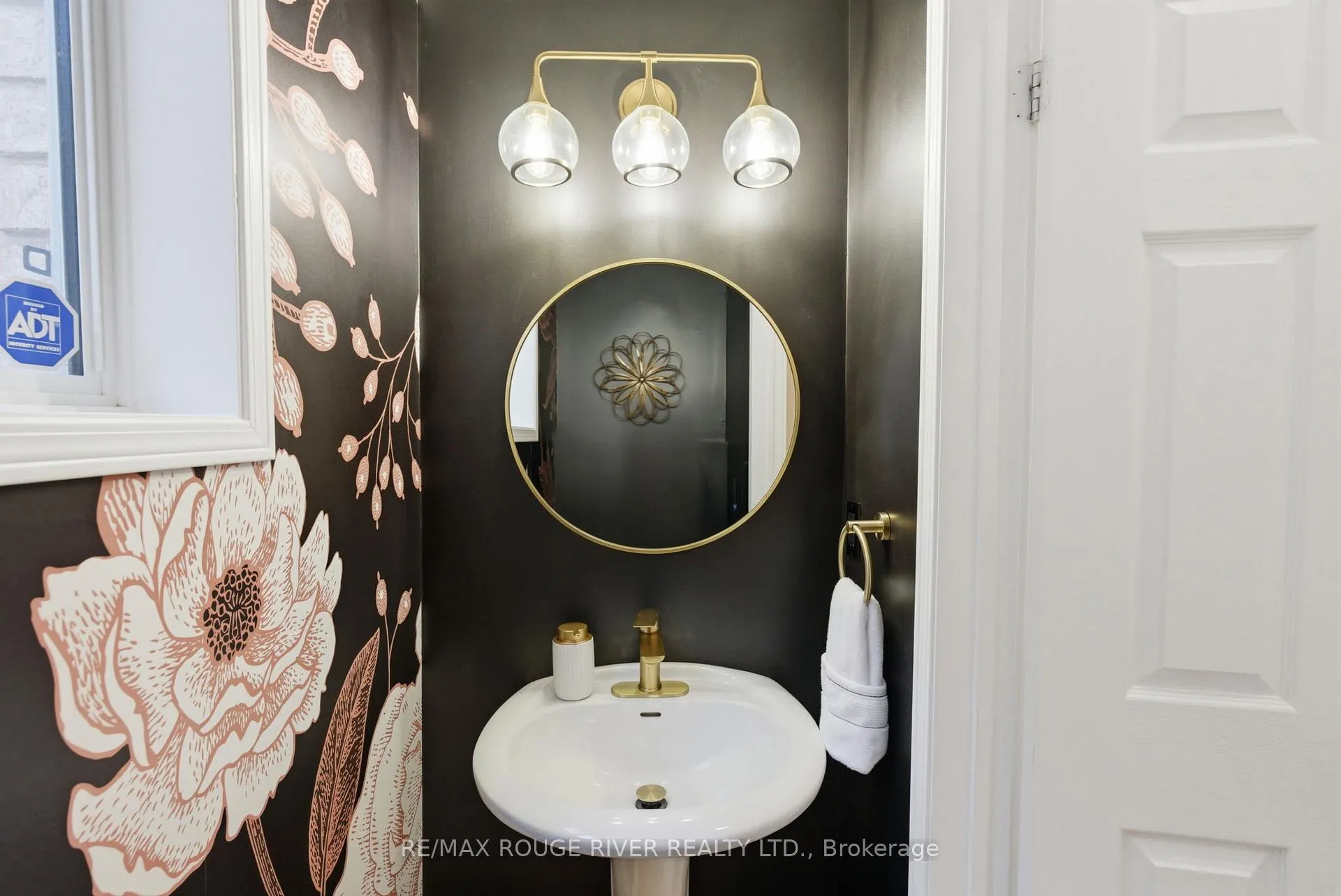 Photo 22 of 1086 Songbird Drive, Oshawa, Pinecrest — HOMEH