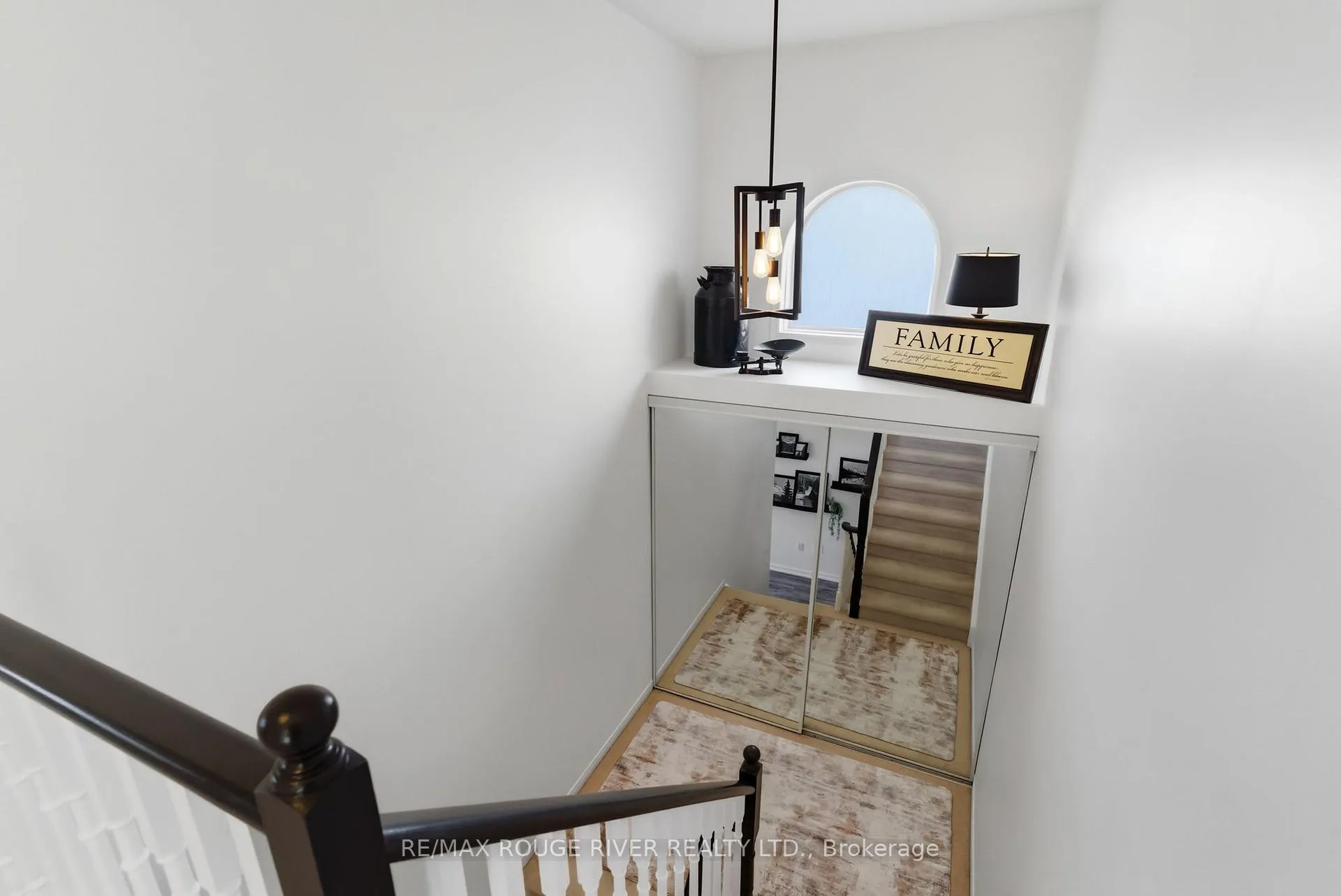 Photo 23 of 1086 Songbird Drive, Oshawa, Pinecrest — HOMEH