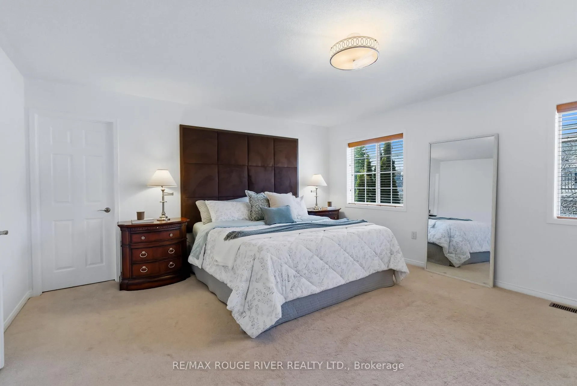 Photo 24 of 1086 Songbird Drive, Oshawa, Pinecrest — HOMEH