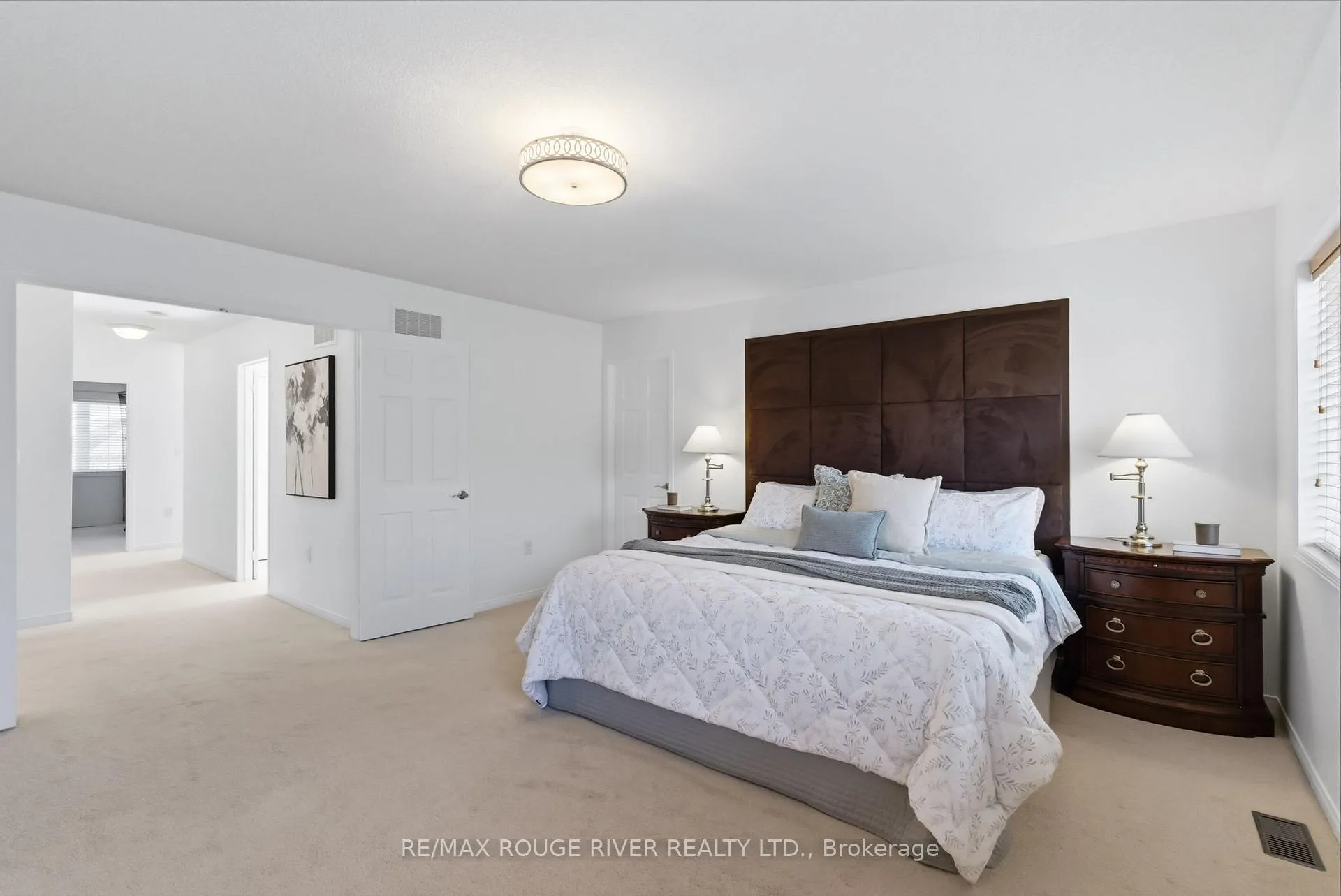 Photo 25 of 1086 Songbird Drive, Oshawa, Pinecrest — HOMEH