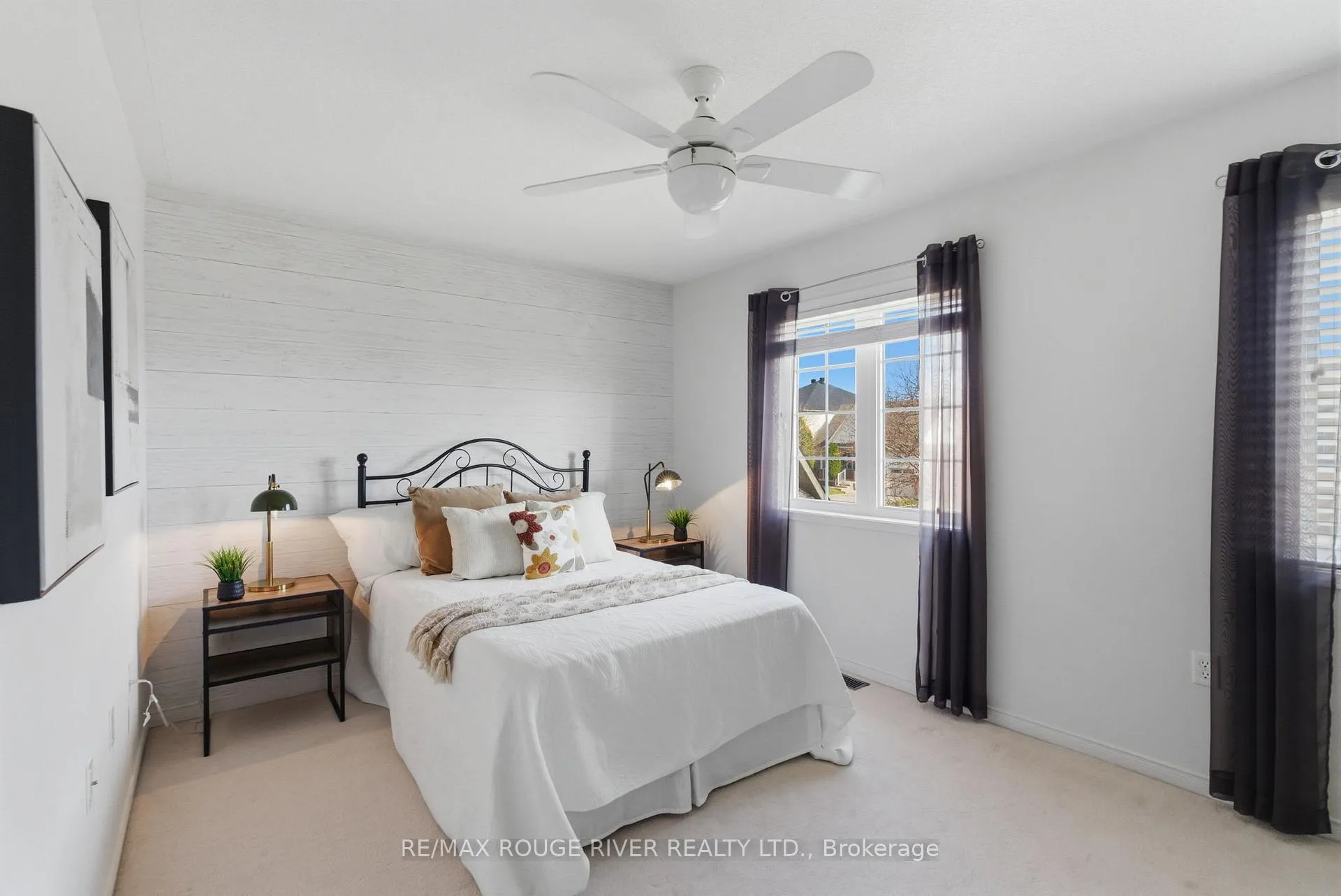 Photo 37 of 1086 Songbird Drive, Oshawa, Pinecrest — HOMEH