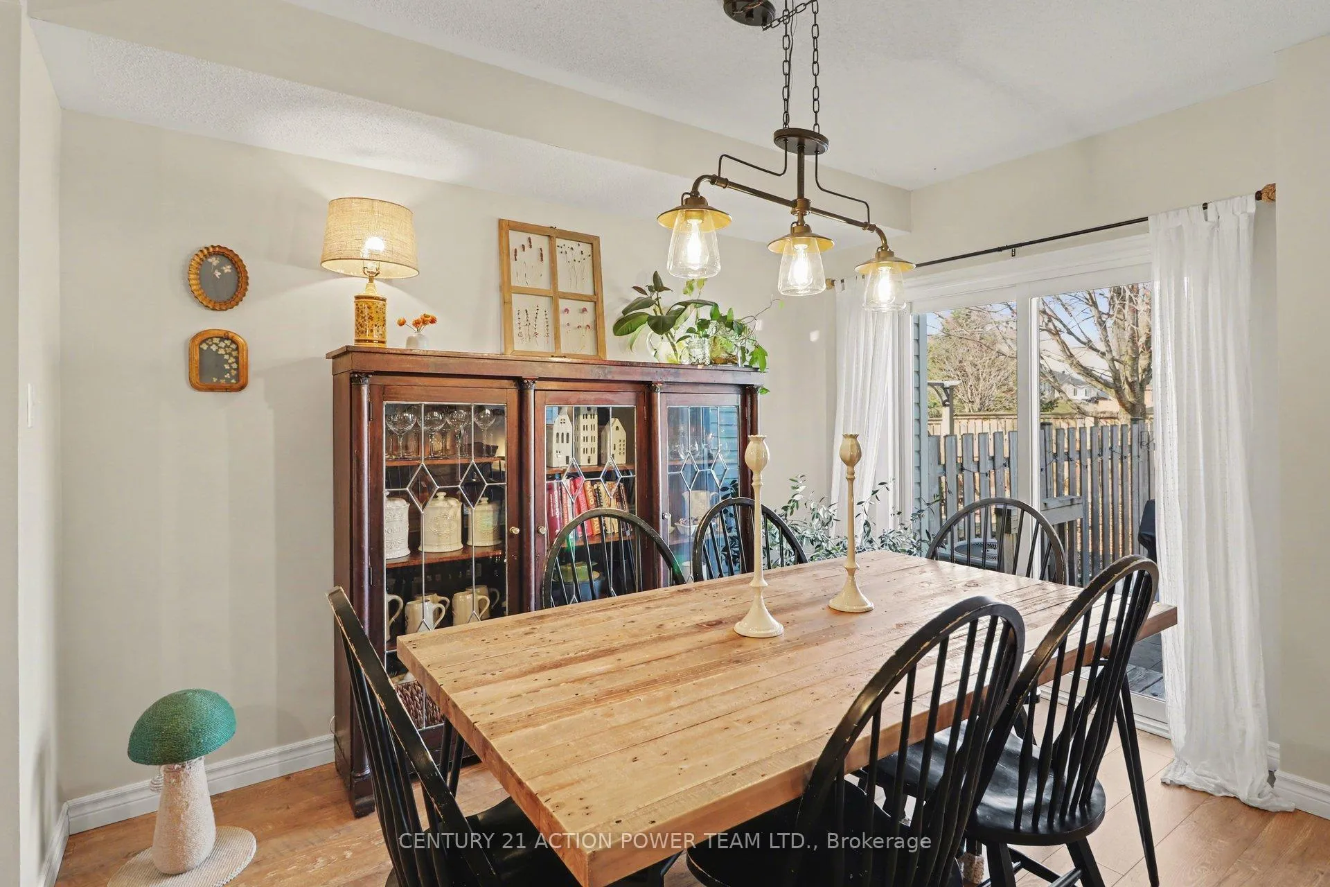 Photo 12 of 105 Destiny Private, Ottawa, Fallingbrook/Gardenway South — HOMEH