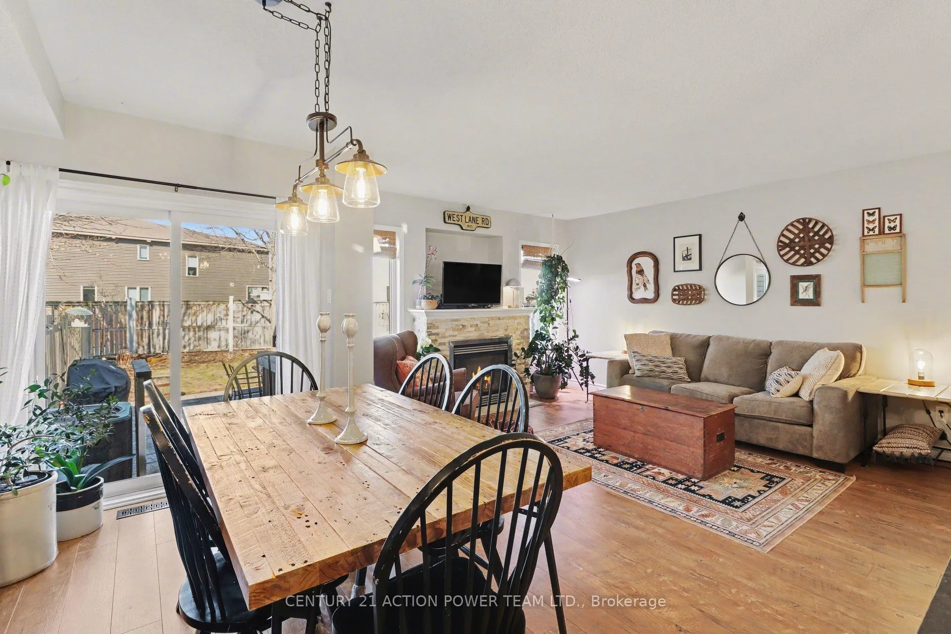 Photo 13 of 105 Destiny Private, Ottawa, Fallingbrook/Gardenway South — HOMEH