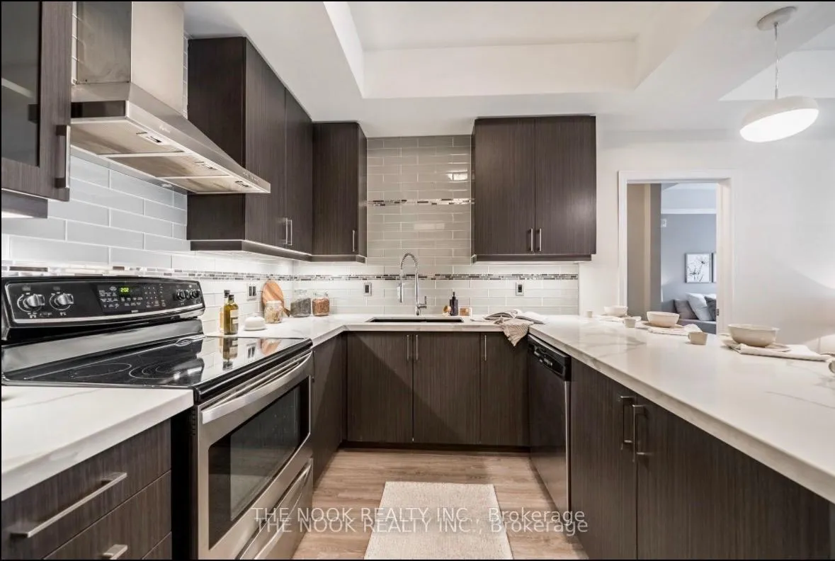 Photo 6 of Unit 110, 660 Gordon Street, Whitby, Port Whitby — HOMEH