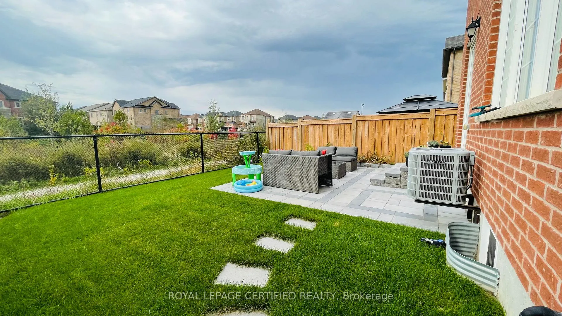 Photo 22 of 1506 Clitherow Street, Milton, Ford — HOMEH