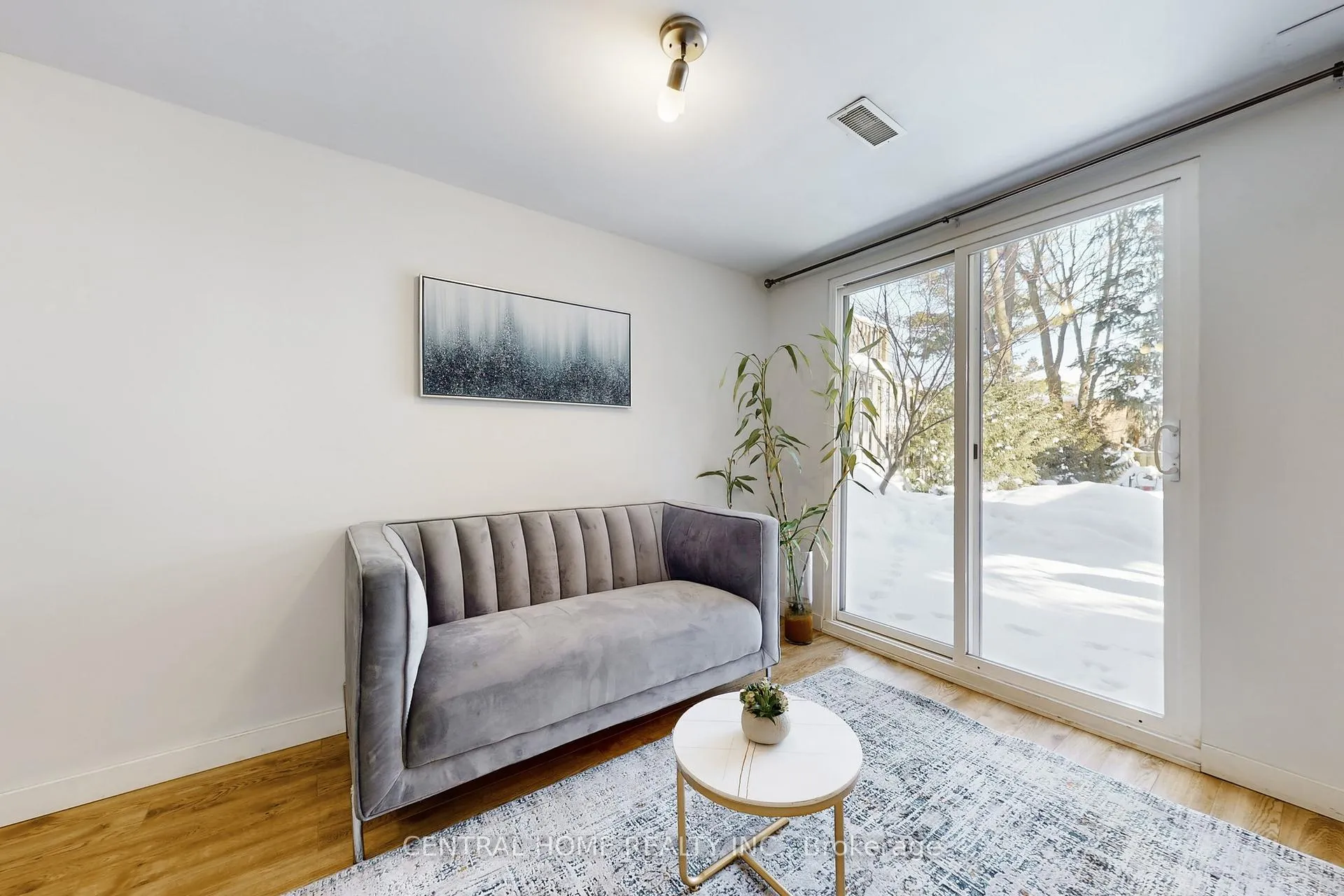 Photo 27 of 30 Moffat Crescent, Aurora, Aurora Heights — HOMEH