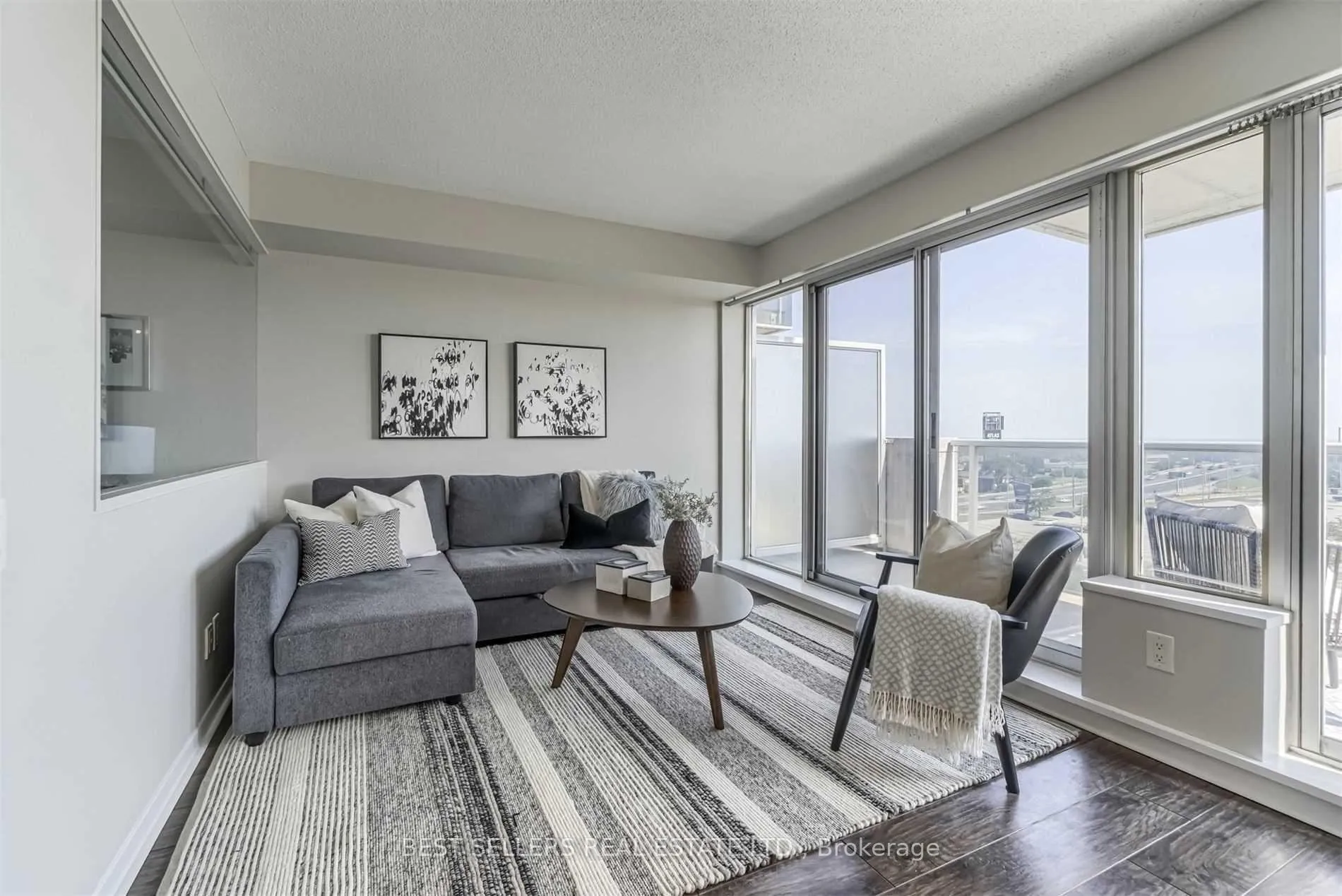 Photo 11 of Unit 715, 1040 The Queensway, Etobicoke, Islington-City Centre West — HOMEH