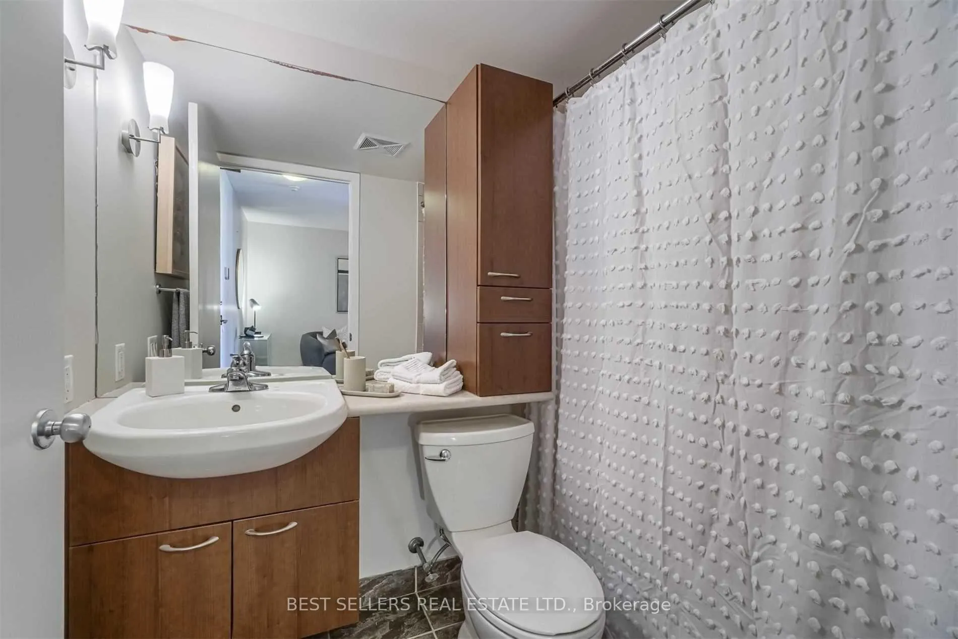 Photo 21 of Unit 715, 1040 The Queensway, Etobicoke, Islington-City Centre West — HOMEH