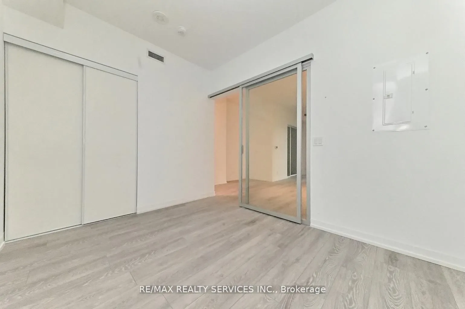 Photo 9 of Unit 507, 2020 Bathrust St Street E, Toronto, Humewood-Cedarvale — HOMEH