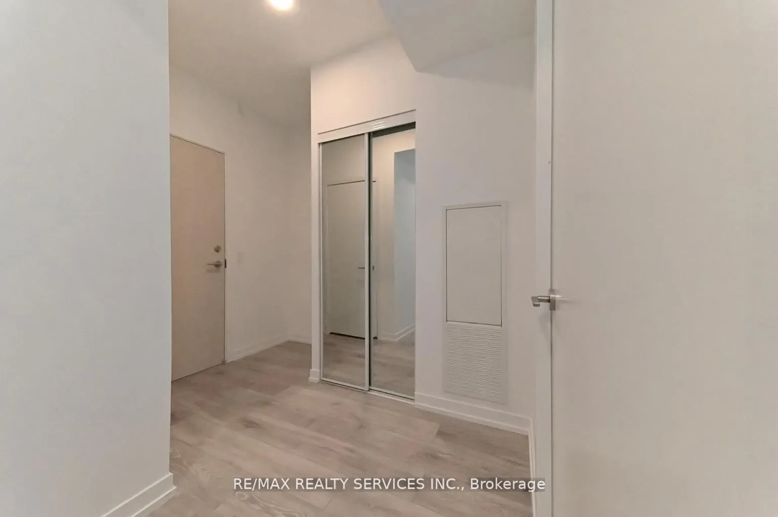Photo 10 of Unit 507, 2020 Bathrust St Street E, Toronto, Humewood-Cedarvale — HOMEH