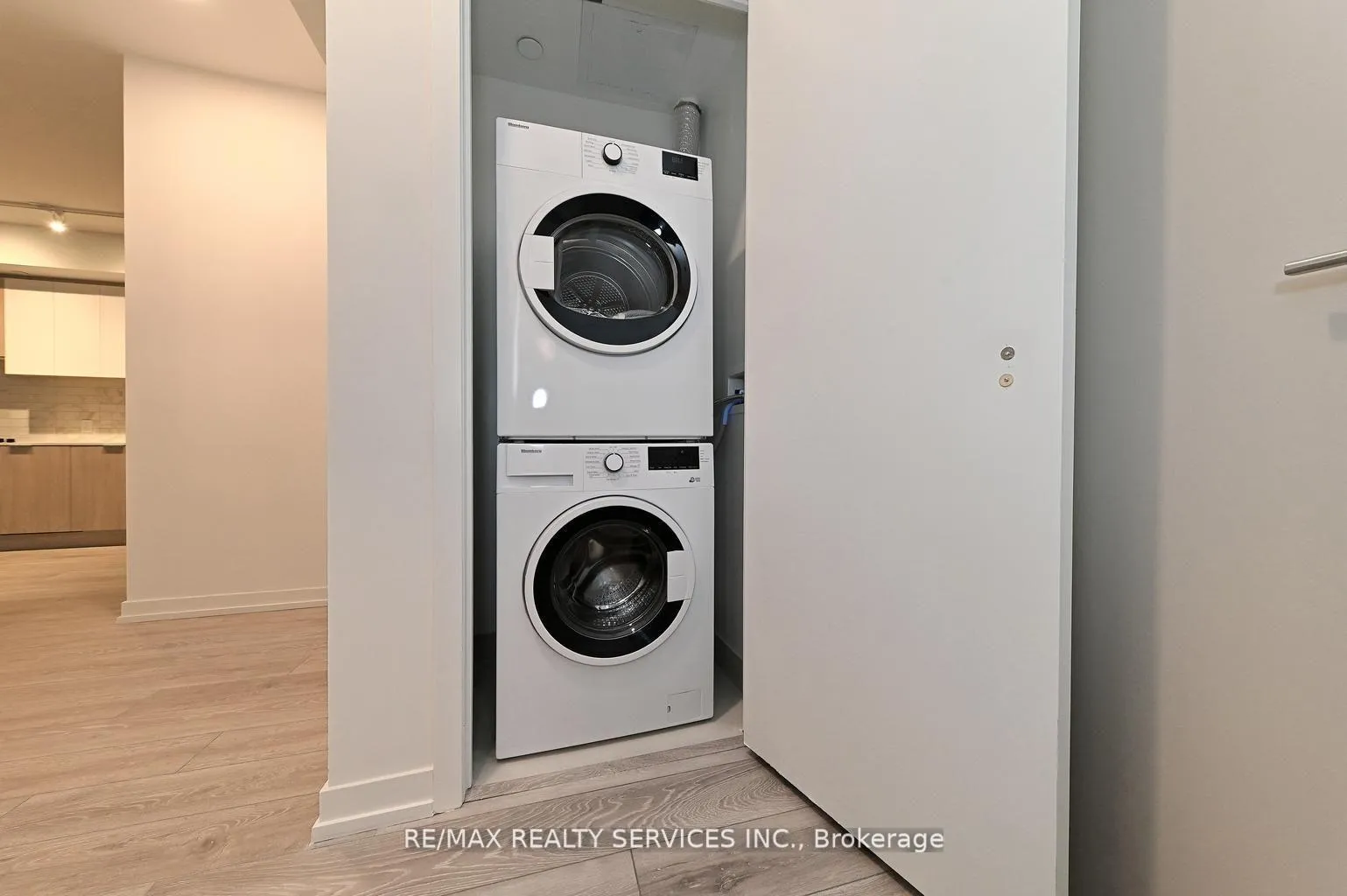Photo 12 of Unit 507, 2020 Bathrust St Street E, Toronto, Humewood-Cedarvale — HOMEH