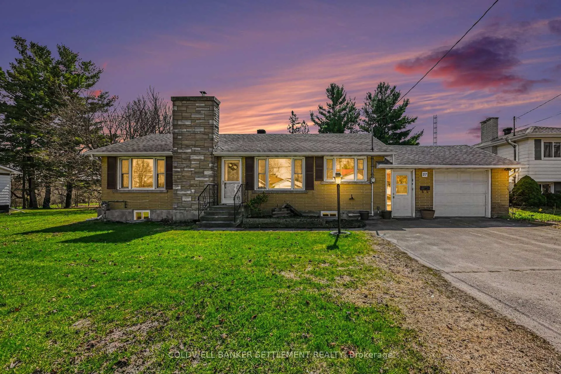 Photo 35 of 27 Broadview Avenue W, Smiths Falls — HOMEH