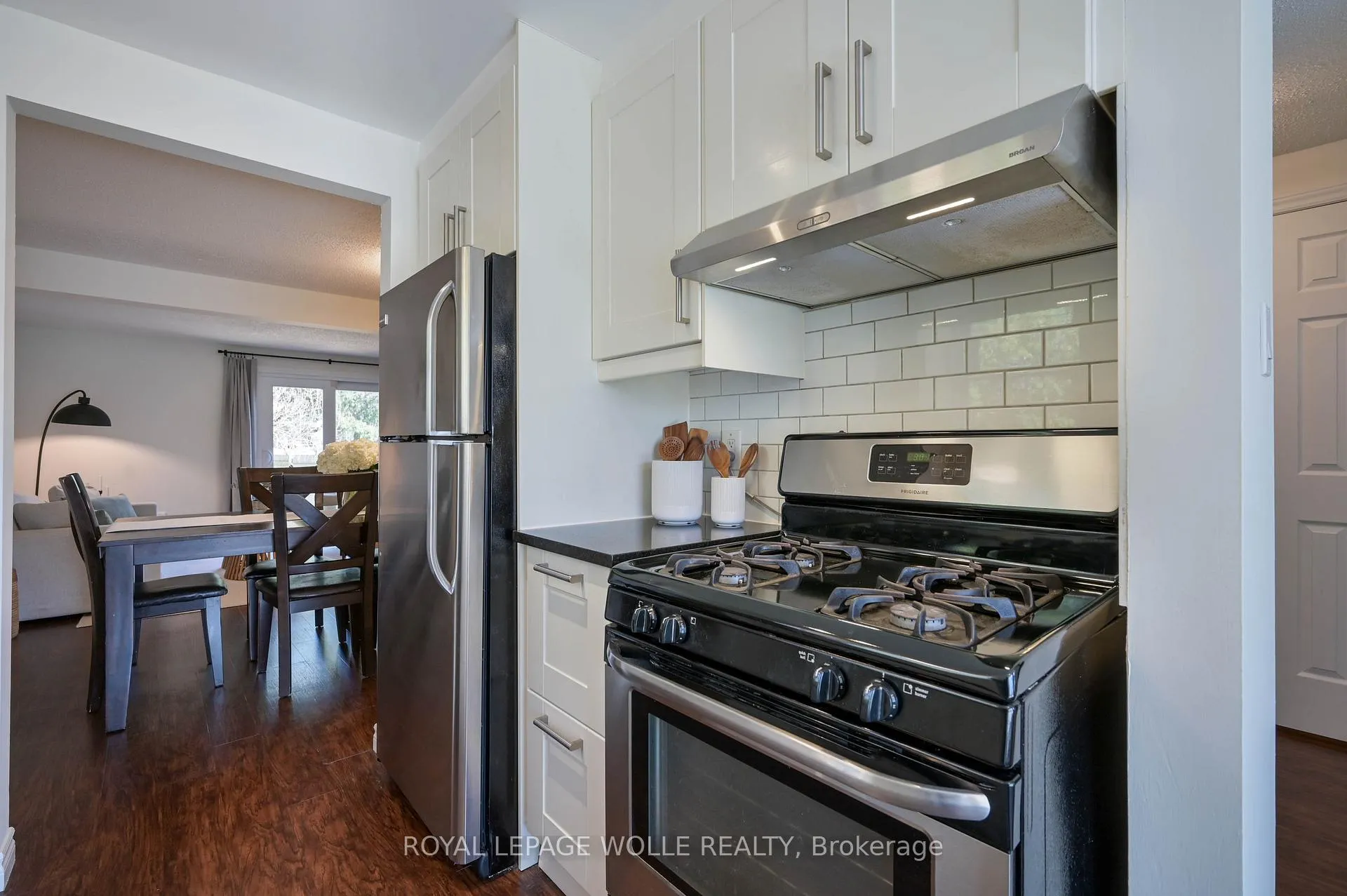 Photo 6 of 122 Foxhunt Road, Waterloo, Colonial Acres — HOMEH