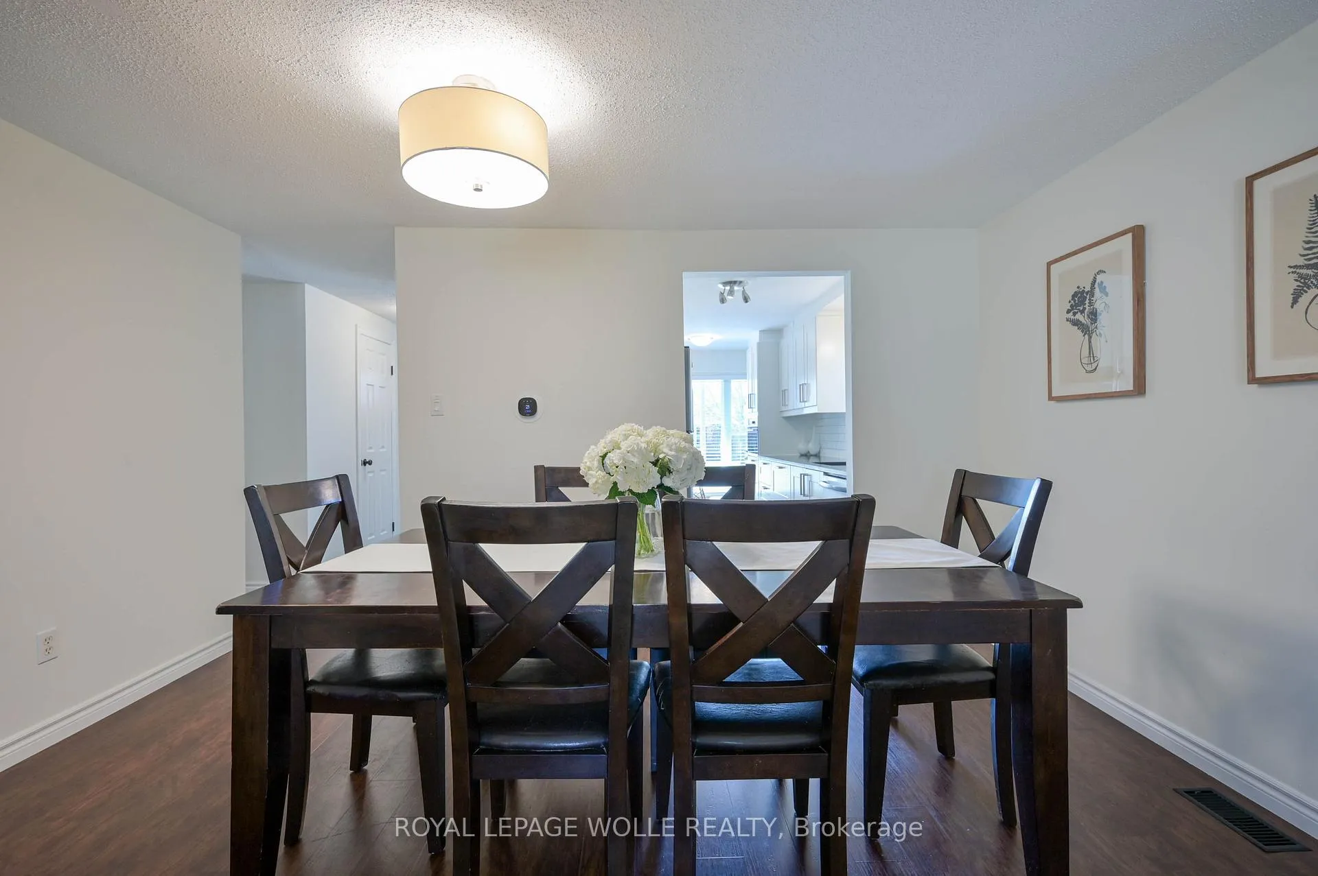 Photo 9 of 122 Foxhunt Road, Waterloo, Colonial Acres — HOMEH