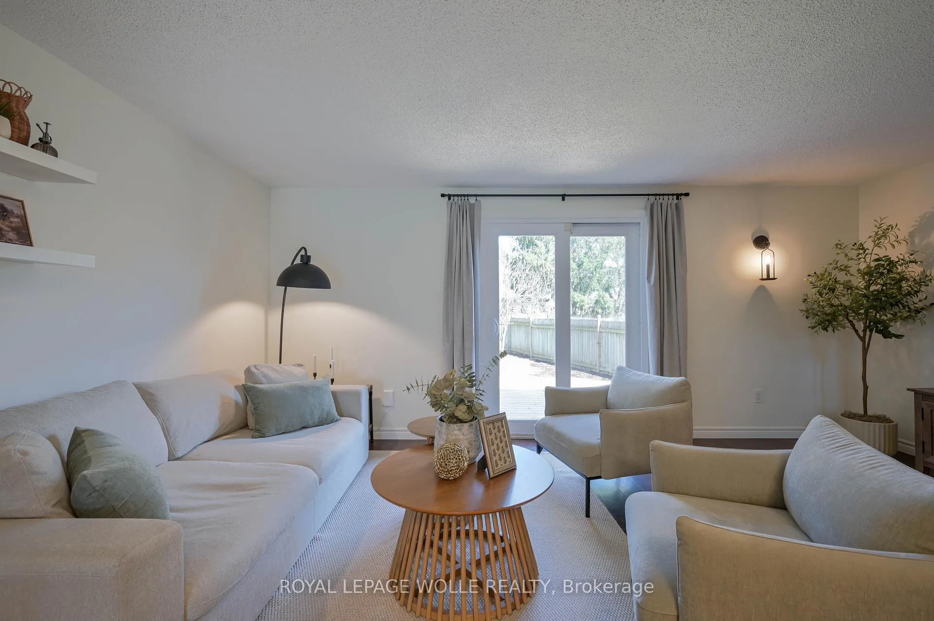 Photo 13 of 122 Foxhunt Road, Waterloo, Colonial Acres — HOMEH