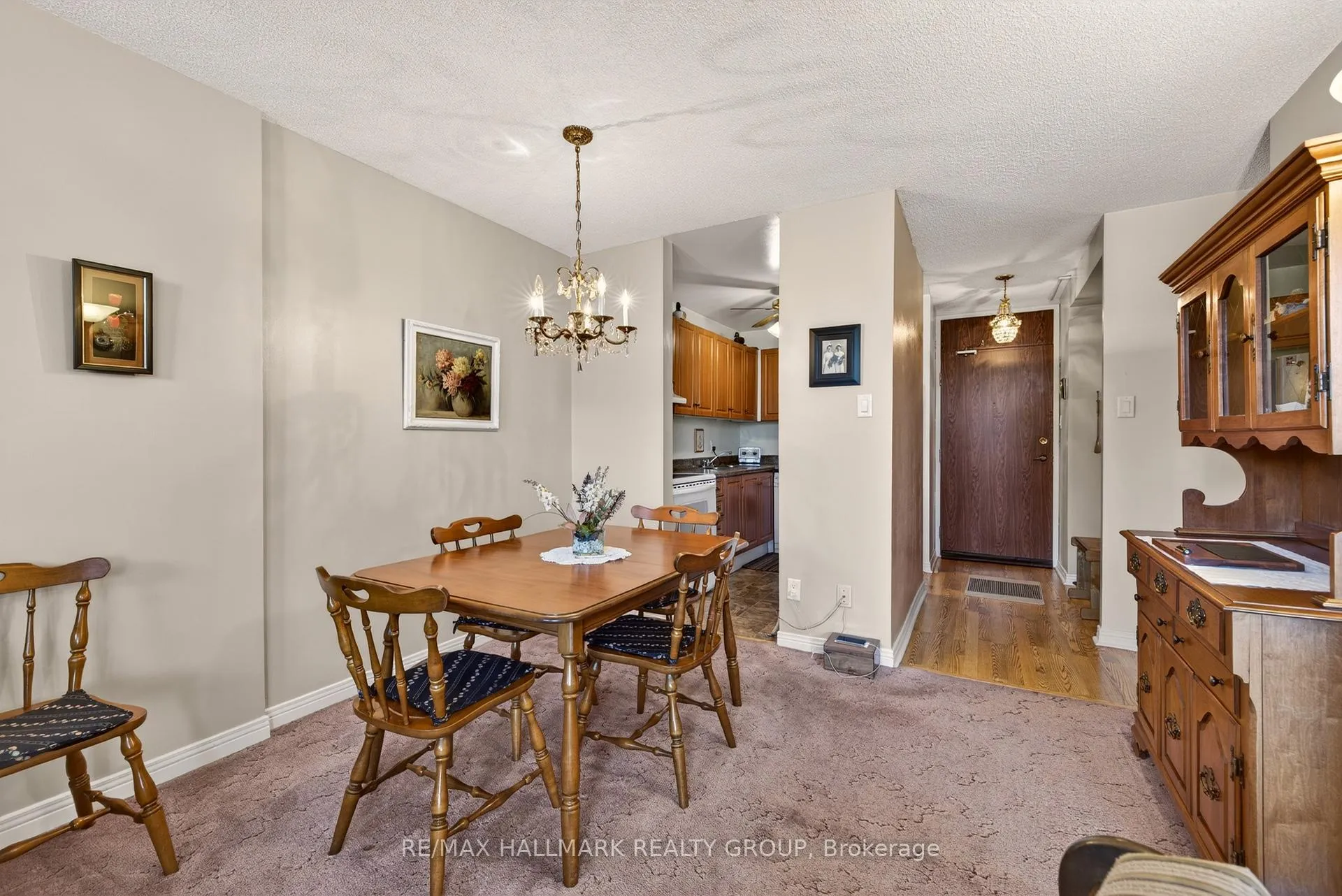 Photo 11 of Unit 209, 2000 Jasmine Crescent, Ottawa, Beacon Hill South — HOMEH