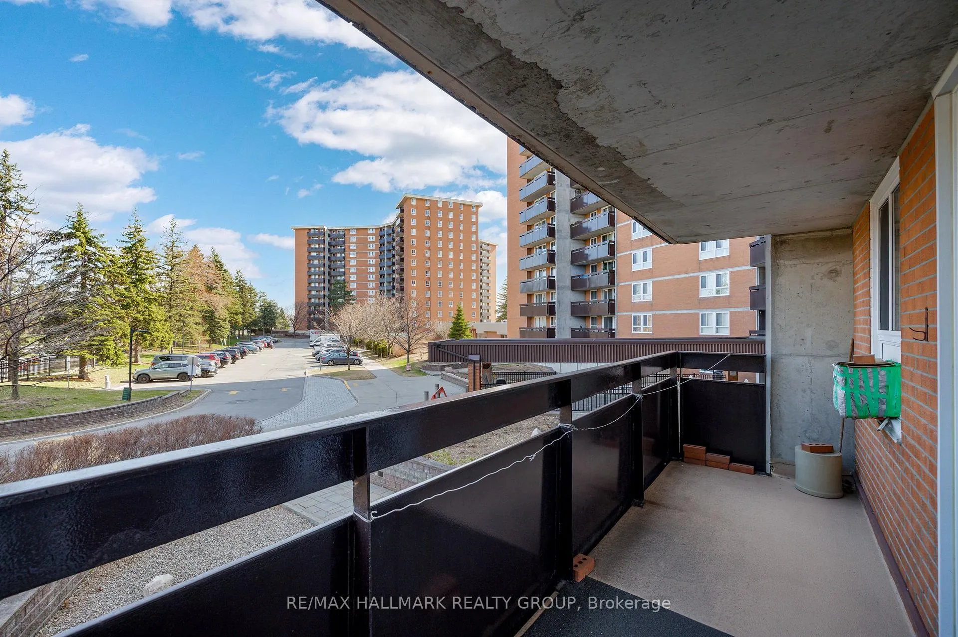 Photo 13 of Unit 209, 2000 Jasmine Crescent, Ottawa, Beacon Hill South — HOMEH