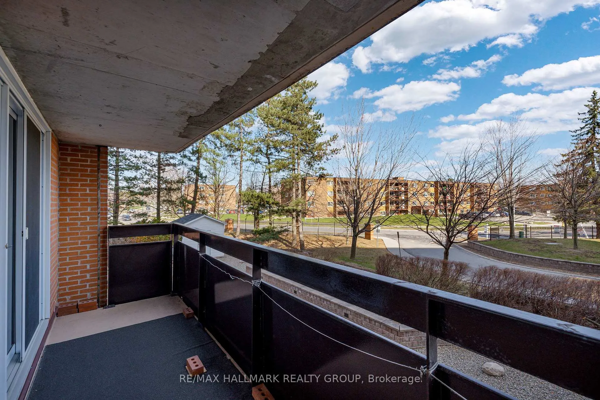 Photo 14 of Unit 209, 2000 Jasmine Crescent, Ottawa, Beacon Hill South — HOMEH