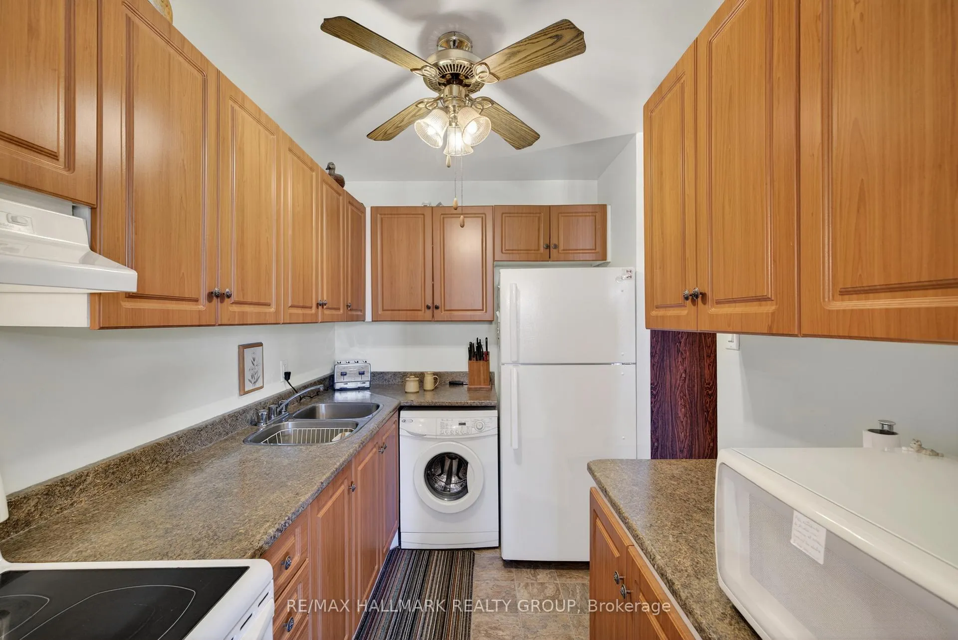 Photo 16 of Unit 209, 2000 Jasmine Crescent, Ottawa, Beacon Hill South — HOMEH
